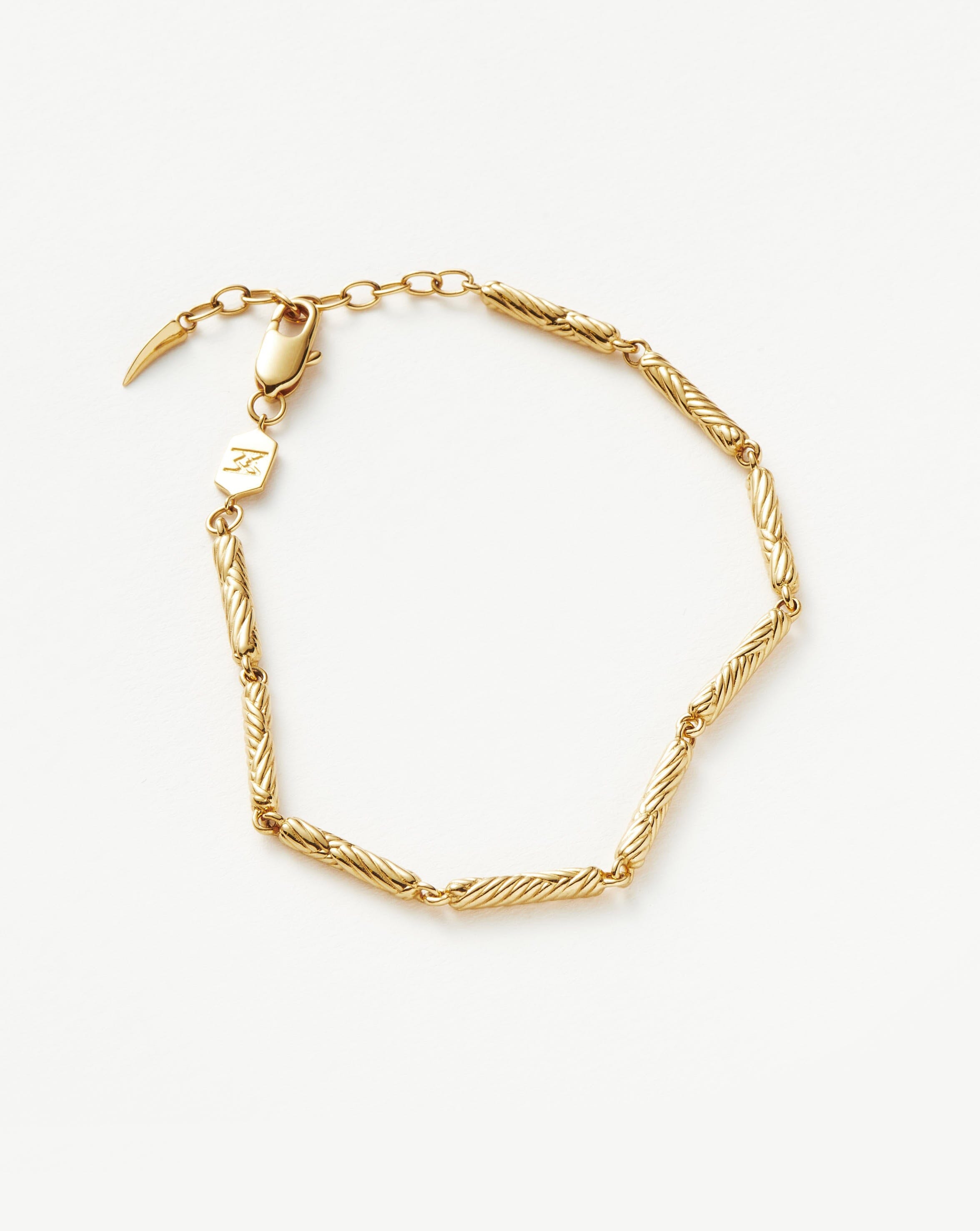 Wavy Ridge Chain Bracelet for Women - Trendy Gold & Silver Layered Bracelet for Everyday Wear | Perfect for Casual, Office & Party Outfits