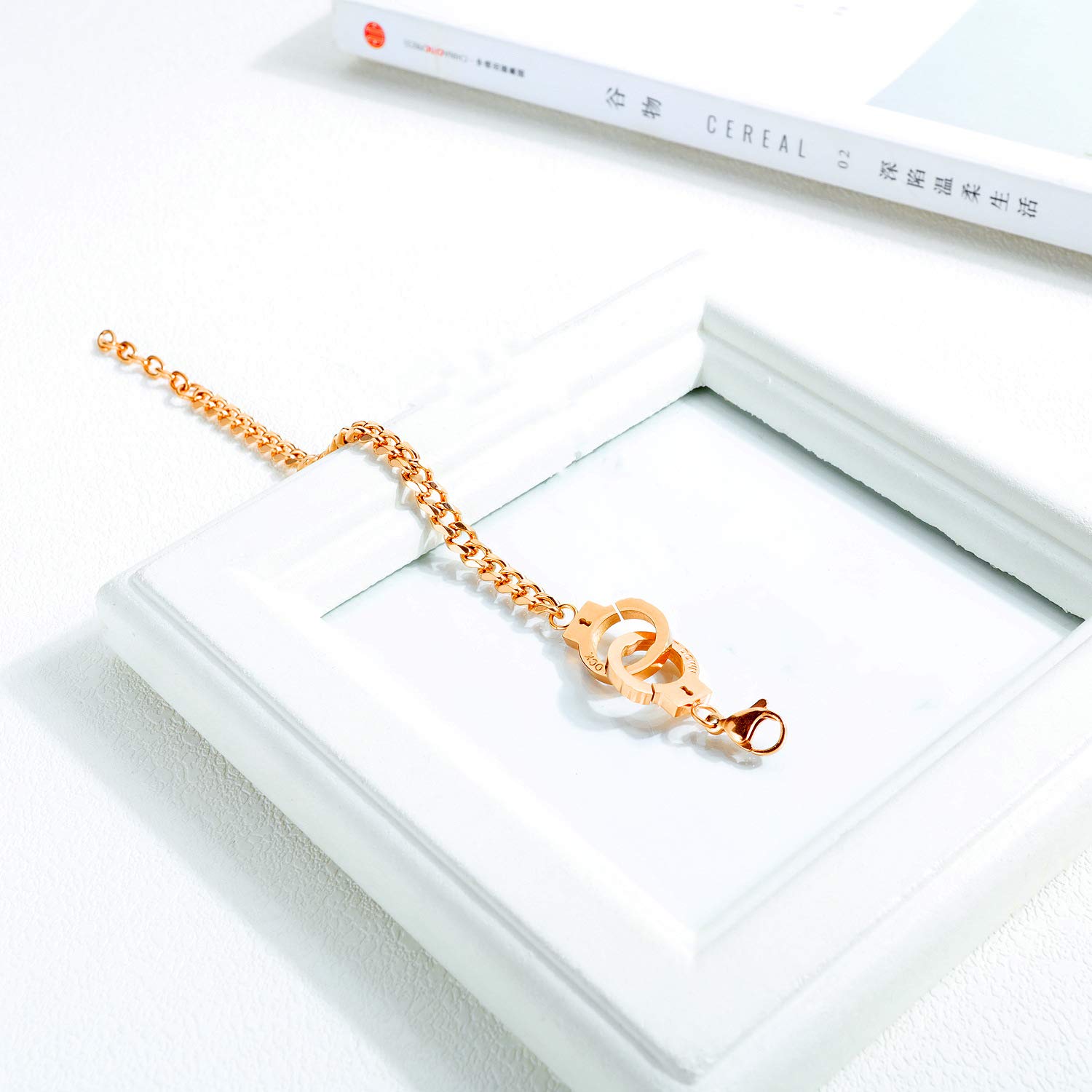 Stainless Steel Figaro Punk Bracelet for Men & Women - Gold Plated Hip Hop Link Chain Wrist Jewelry - Perfect for Streetwear, Concerts & Fashion Accessories