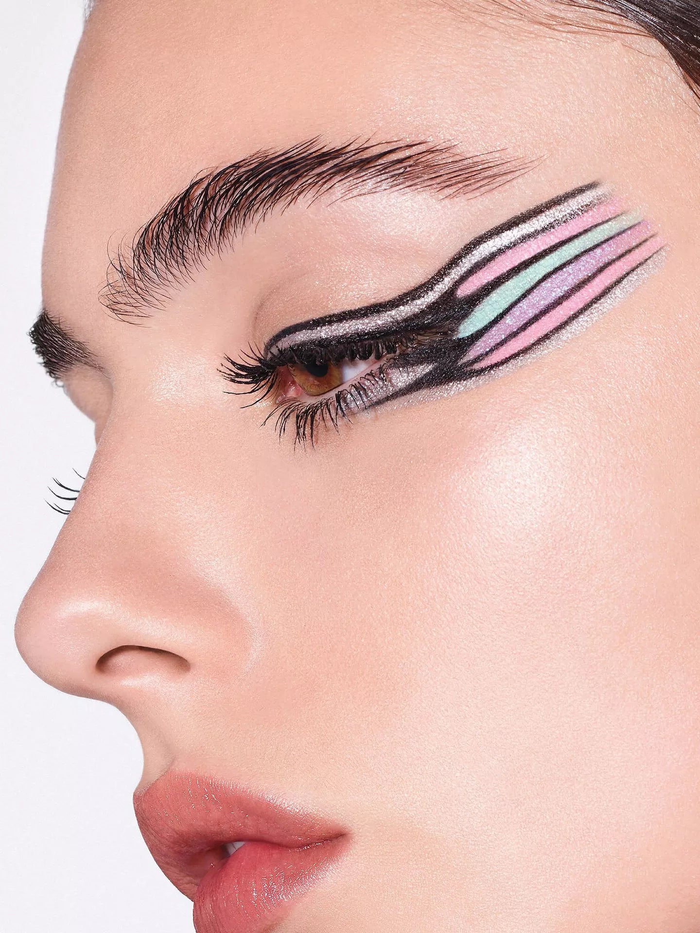 DIOR Diorshow On Stage Crayon Kohl Eyeliner - Long Lasting Smudge Proof Eye Liner Pencil (Multiple Shades) - Perfect for Dramatic Eye Makeup Looks & Everyday Wear