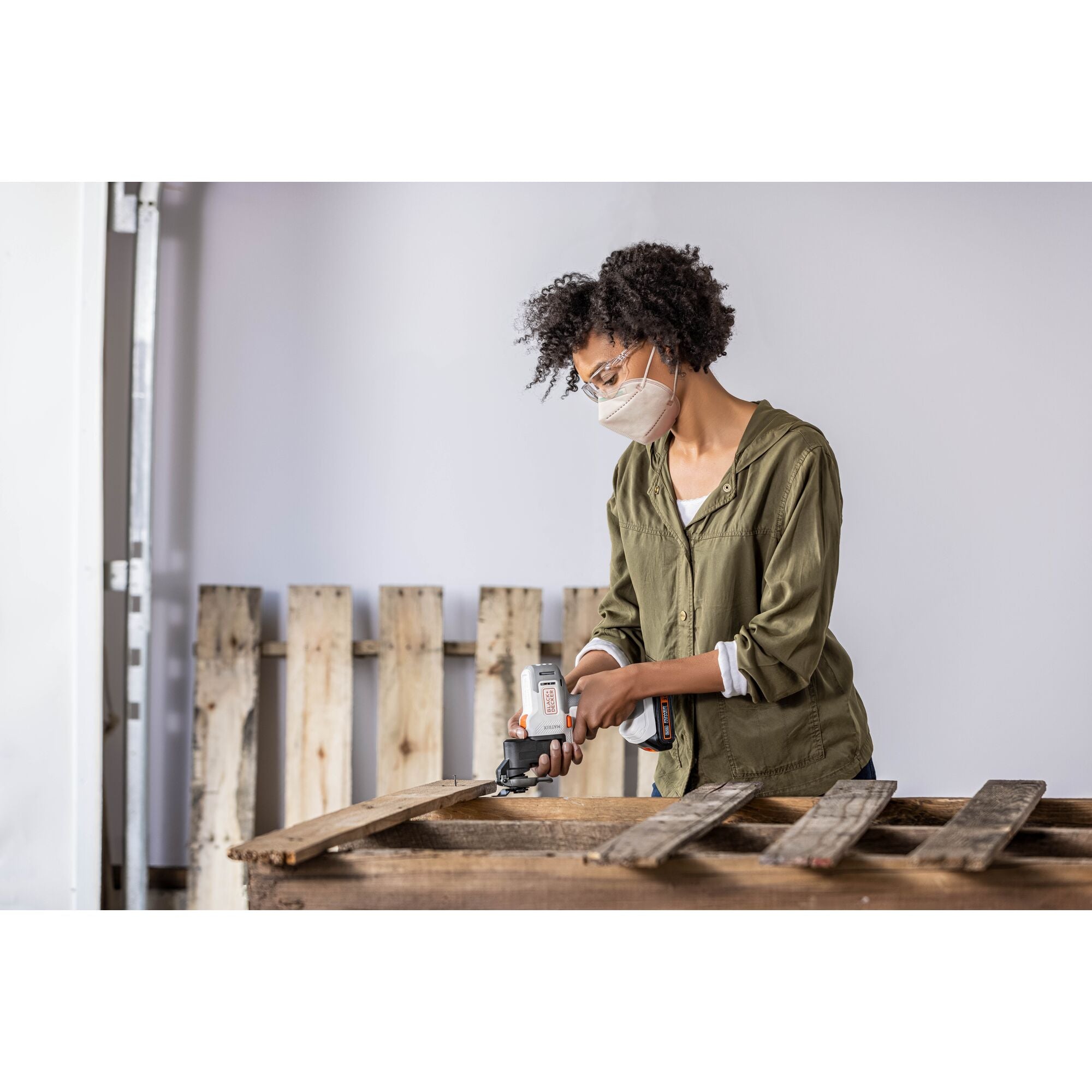 MATRIX™ Oscillating Tool Attachment Kit - Multi-Purpose Cutting & Sanding Accessories for Home Renovation, Woodworking & DIY Projects - Perfect for Floors, Drywall, Grout & Paint Removal