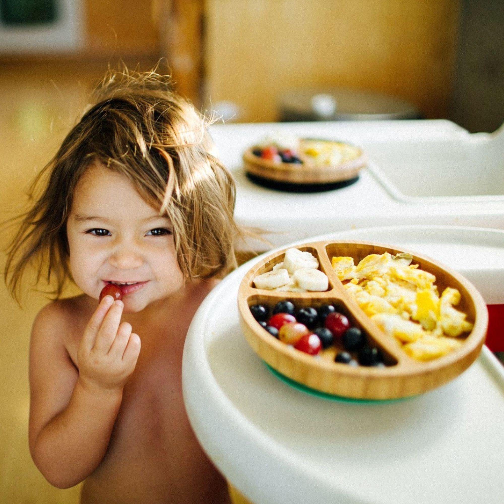 Avanchy Bamboo Suction Toddler Plate & Spoon Set - Eco-Friendly Non-Slip Baby Dish with Spoon for Mess-Free Feeding - Perfect for Home, Travel & Daycare Use