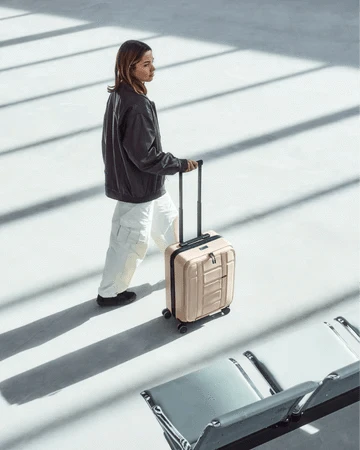 Db Framework Front Access Carry On Luggage - Lightweight Expandable Suitcase for Business Travel & Weekend Getaways (TSA Approved, USB Charging Port) - Perfect for Airplane Cabins & Quick Business Trips