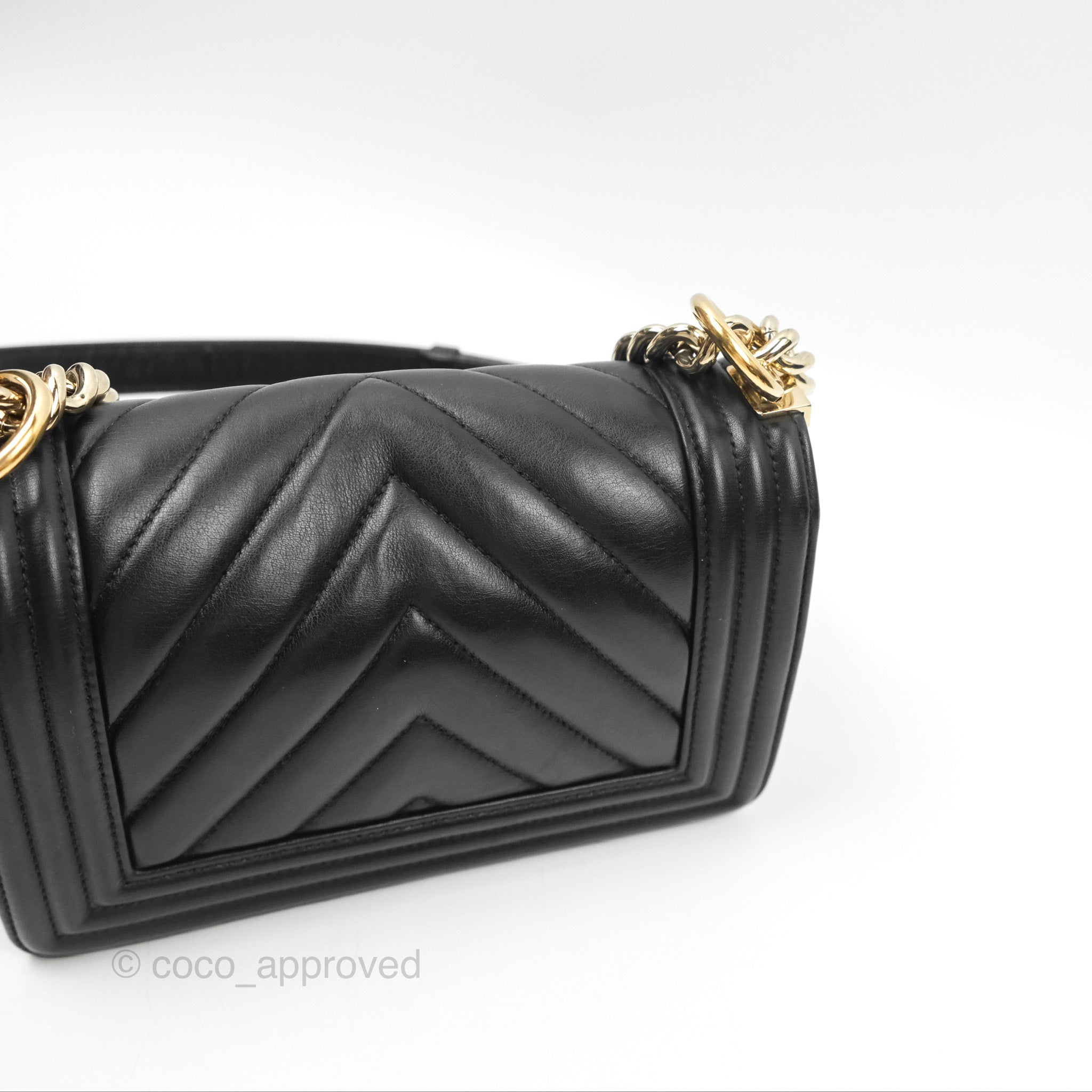 Chanel Chevron Small Boy Bag in Black Calfskin with Gold Hardware - Luxury Crossbody Bag for Women, Perfect for Evening Events & Date Nights