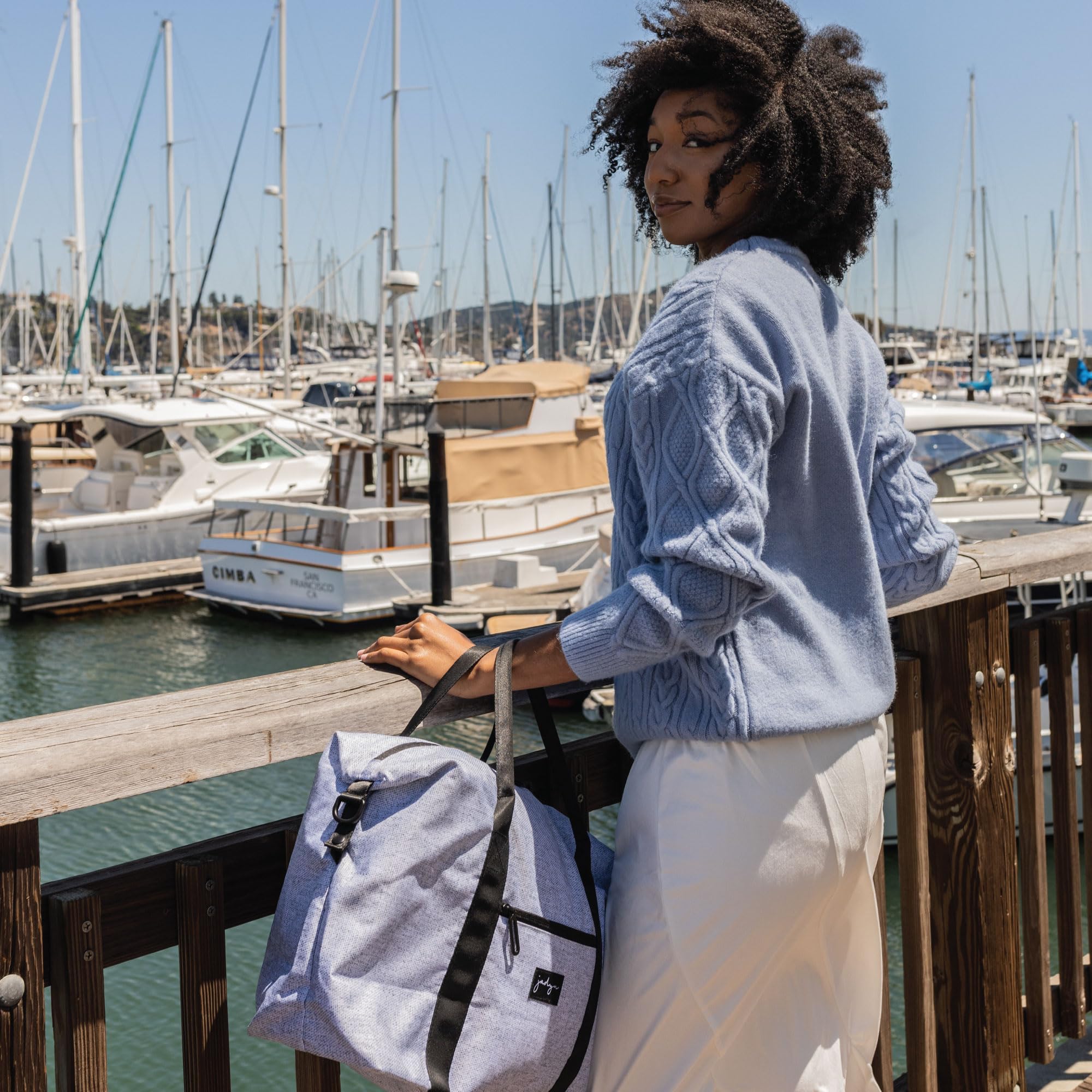 Jadyn Lola Travel Duffle Bag - Stylish Weekender Overnight Bag for Women & Men, Spacious Gym Tote with Multiple Pockets - Perfect for Weekend Getaways, Gym Workouts & Business Trips