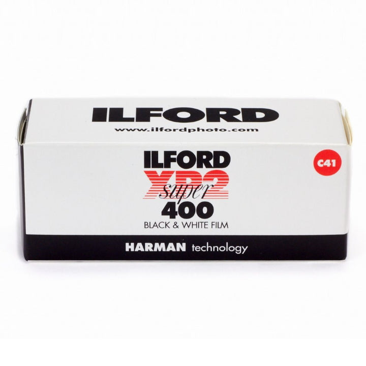 Ilford XP2 Super ISO 400 120 Roll Black & White Film - High Quality C41 Process B&W Film for Professional Photography, Street & Portrait Shooting
