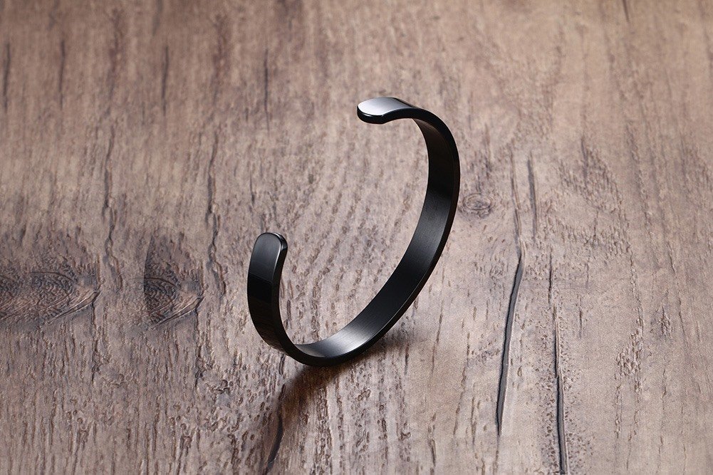 Personalized Stainless Steel Cuff Bracelet for Men & Women - Free Engraving, 59mm Black Polished Unisex Bangle - Perfect for Gifts, Weddings & Everyday Wear