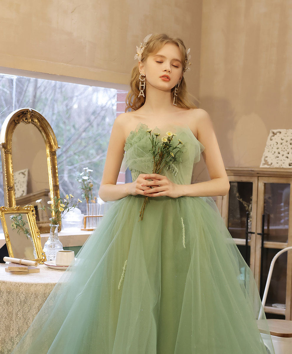 Elegant Green Tulle Tea-Length Prom Dress with Lace Applique & Beading - Perfect for Homecoming, Formal Dances & Special Occasions