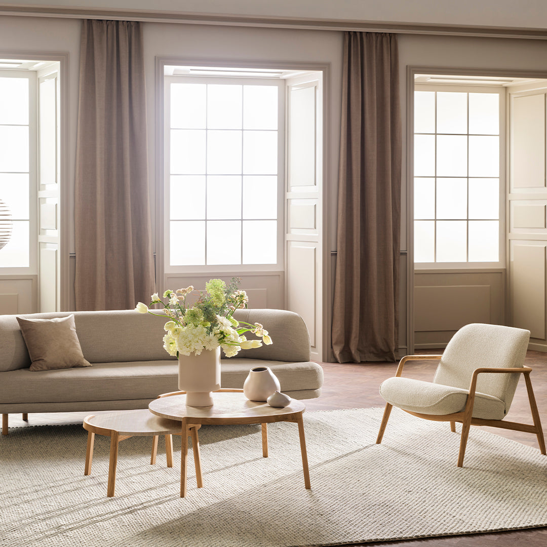 Bowie Lounge Chair - Modern Accent Chair for Living Room, Bedroom & Office - Comfortable Upholstered Armchair with Wooden Legs - Perfect for Relaxing, Reading & Lounging