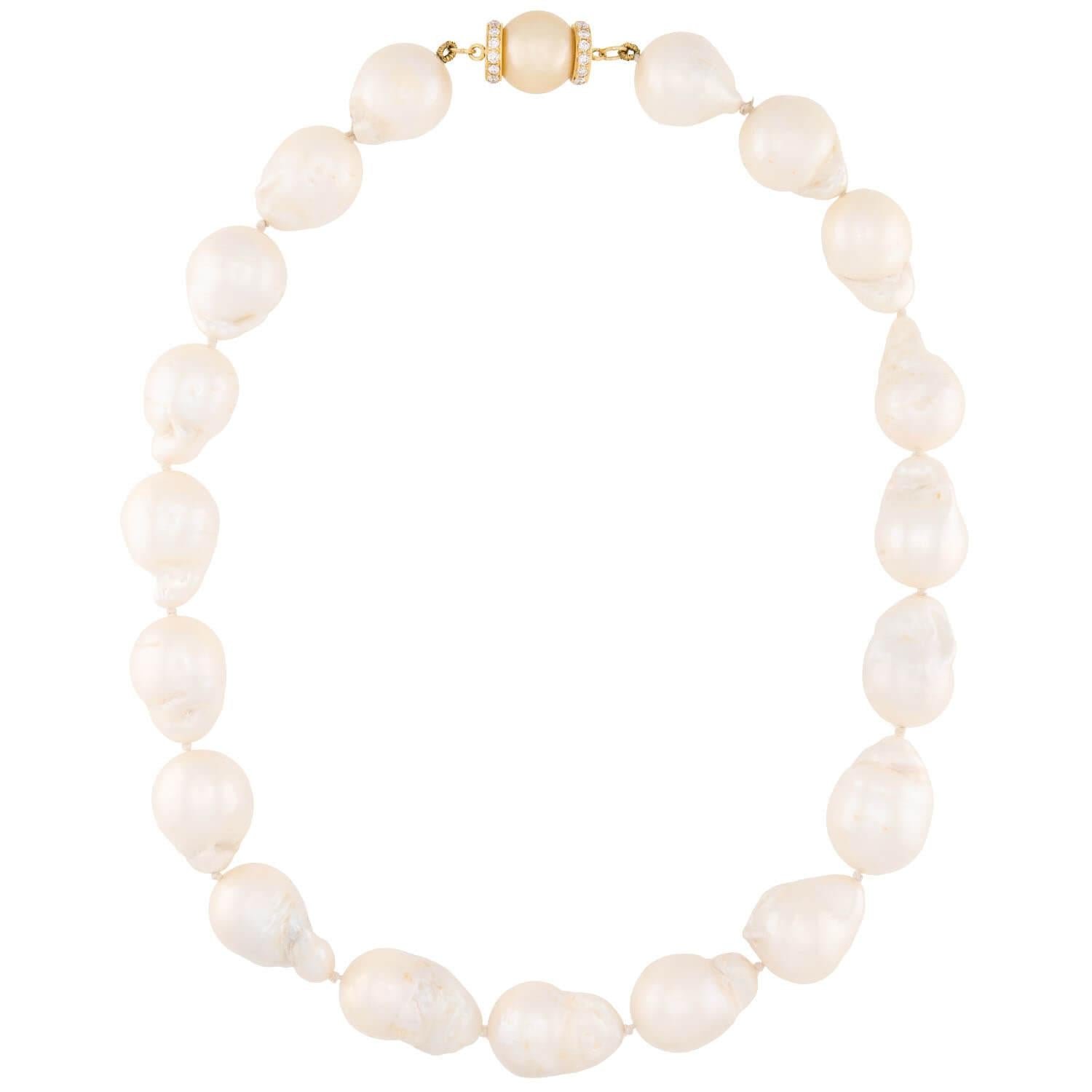 18K Gold Baroque Pearl and Diamond Necklace for Women - Elegant Vintage Jewelry Gift for Weddings, Parties & Special Occasions