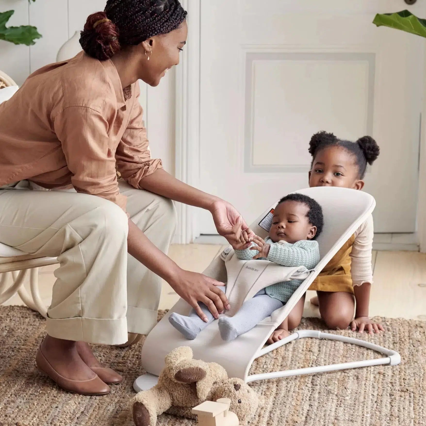 Baby Bjorn Bouncer Bliss 3D Jersey - Light Beige Baby Bouncer & Rocker | Soft Jersey Fabric, Ergonomic Design for Newborns & Infants | Perfect for Nursery, Playtime & Soothing Baby to Sleep