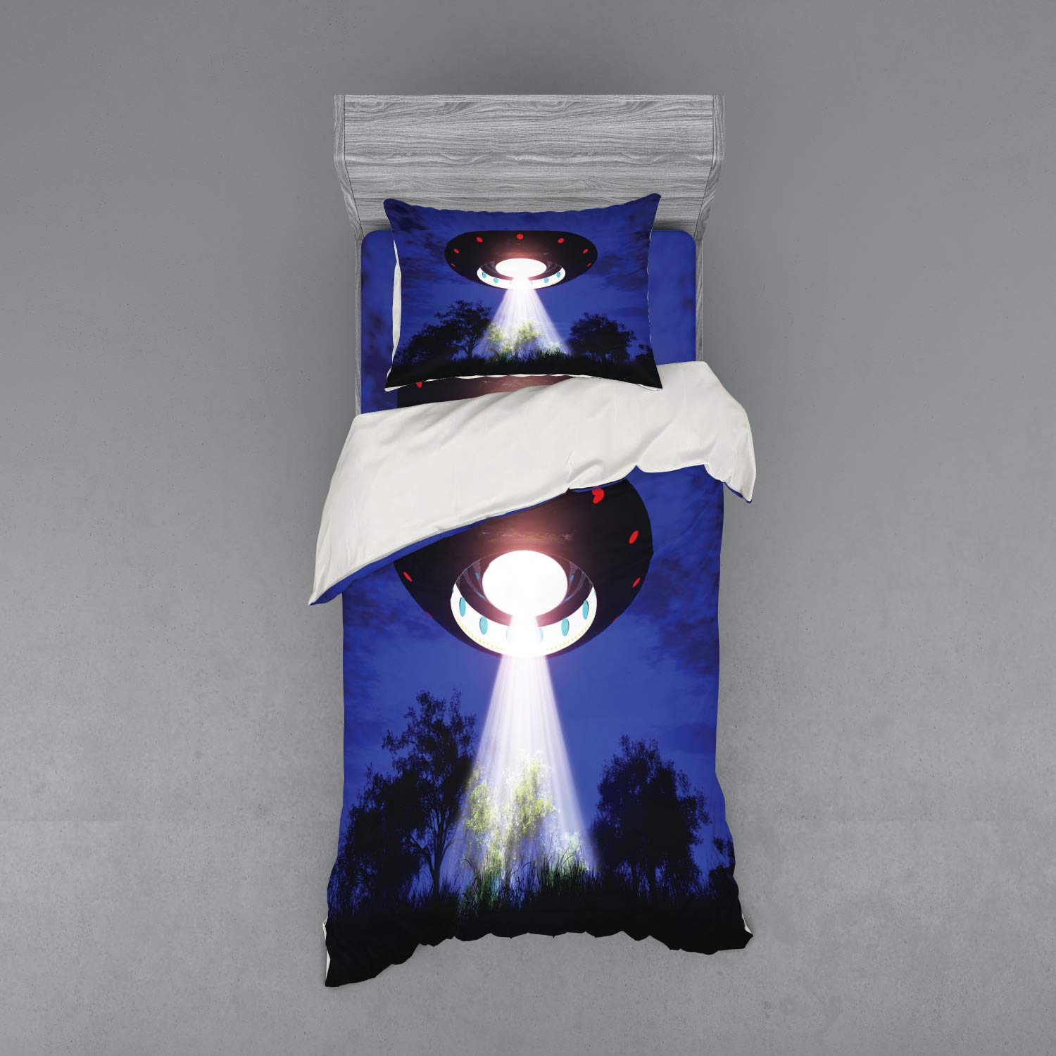 Ambesonne UFO Bedding Set - Twin Size 3-Piece Duvet Cover with Sham & Fitted Sheet, Sci-Fi Alien Space Travel & Woodland Night Scene Design, Multicolor - Perfect for Kids' Rooms, Themed Bedrooms & Sci-Fi Enthusiasts