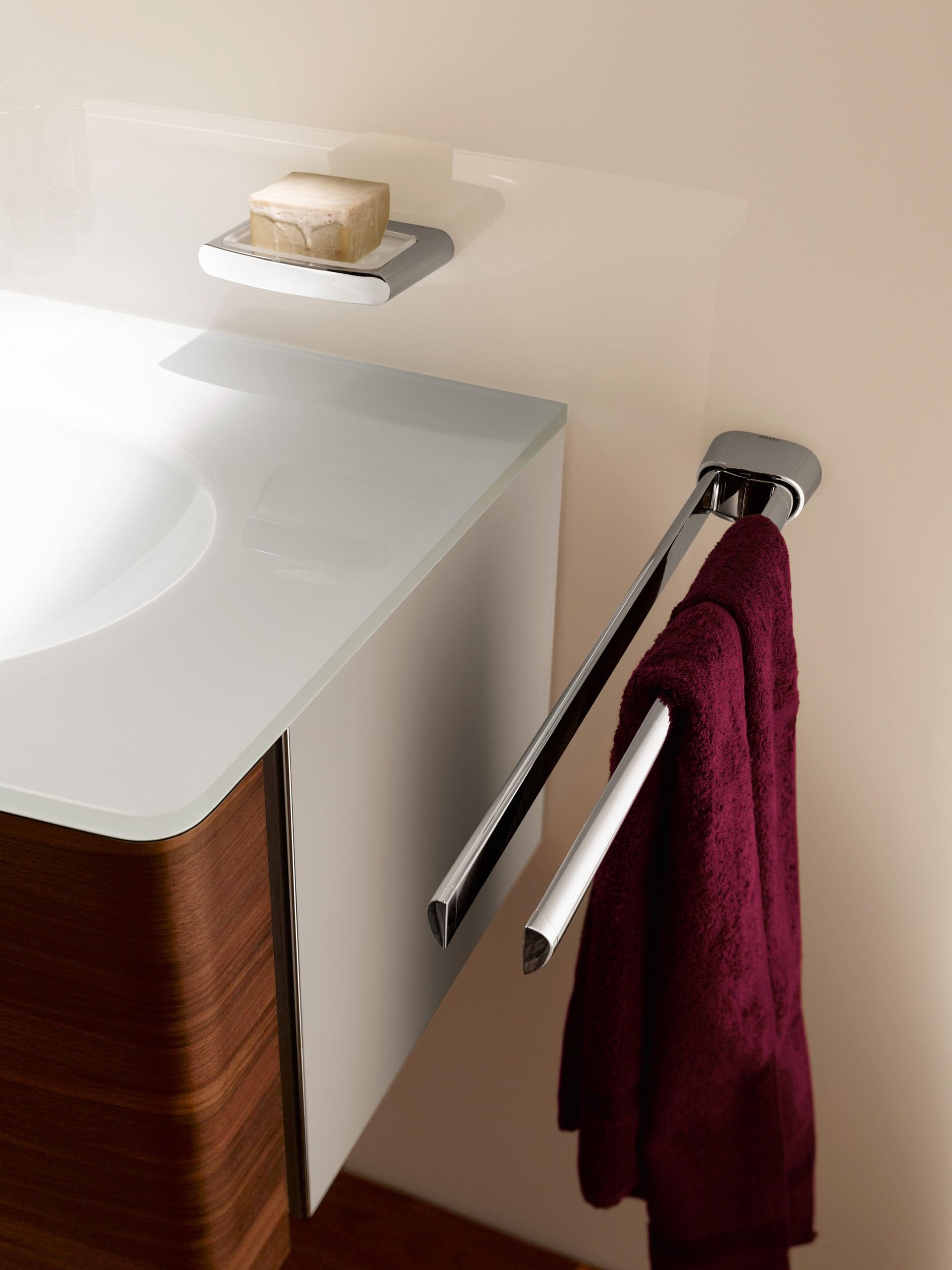 Premium Elegance Soap Holder with Drain Tray - Rustproof Stainless Steel Bathroom Organizer for Shower, Sink, and Countertop - Perfect for Home, Hotel, and Spa Use