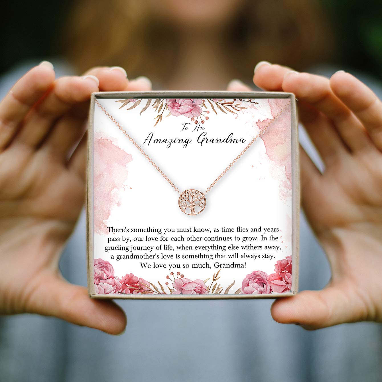 Heartfelt Grandma Necklace Gift Set with Card - Perfect Birthday, Mother's Day & Christmas Present for Grandmothers - Ideal for Family Reunions, Anniversary Celebrations & Special Occasions