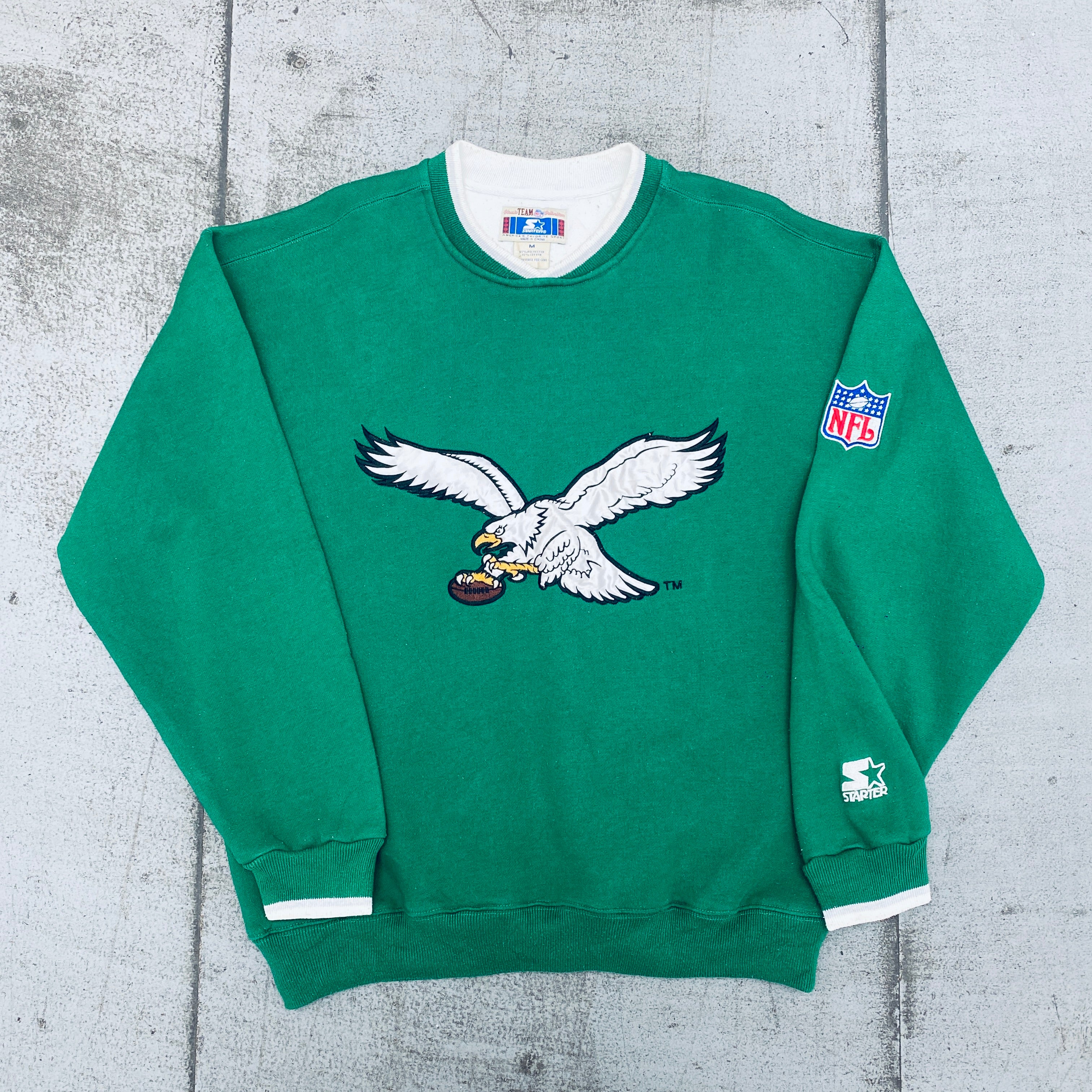 Vintage 1990s Philadelphia Eagles Embroidered Logo Starter Sweatshirt - Large Size for Men | NFL Football Fan Apparel & Retro Sports Collectible