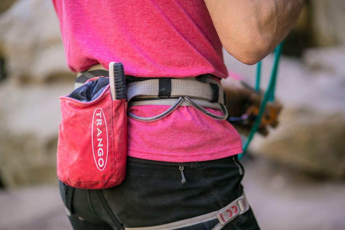 TRANGO 40 Cal Chalk Bag for Rock Climbing - Lightweight & Durable Chalk Pouch for Bouldering, Gym Training & Outdoor Climbing - Red