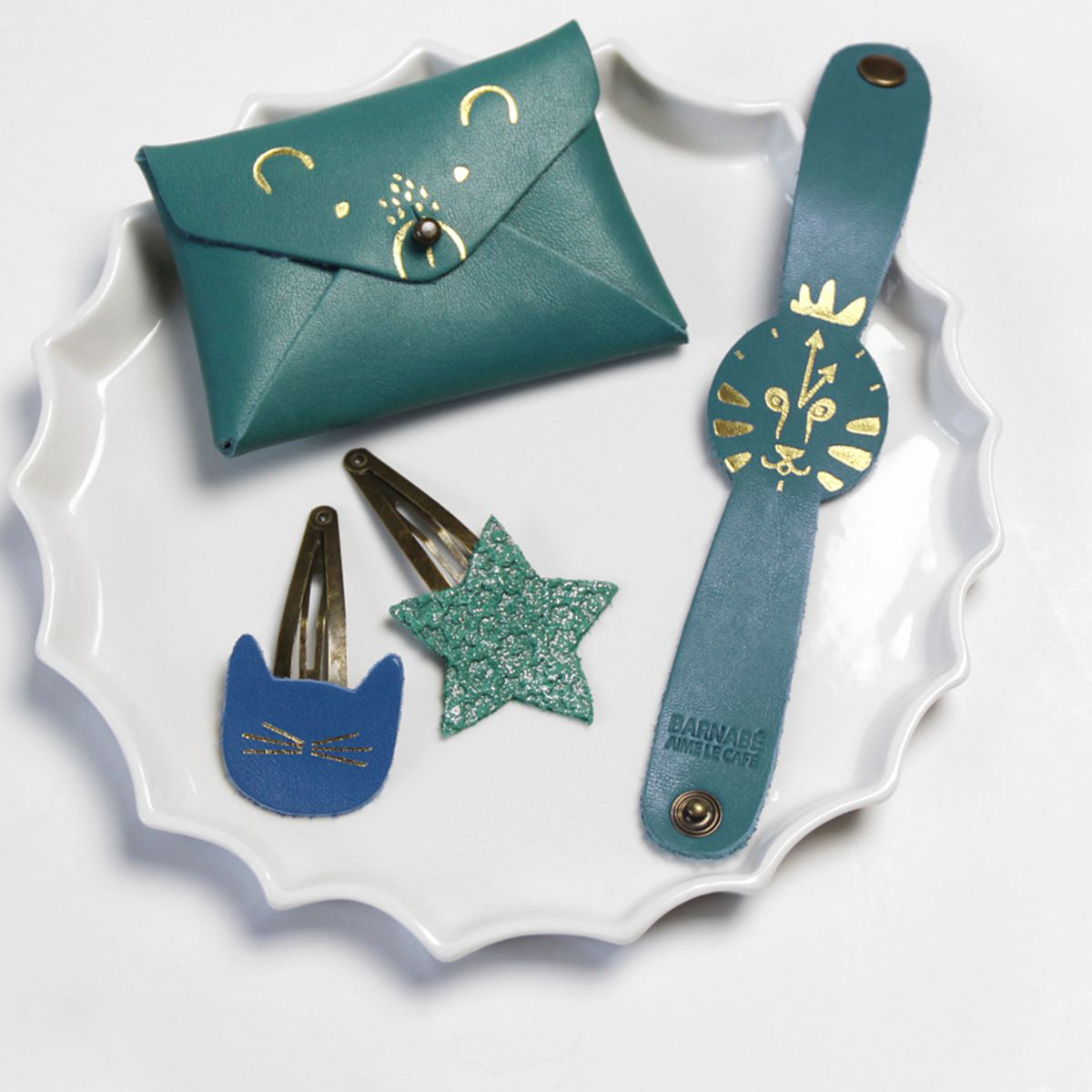 Lion Watch Peacock - Stylish Barnabe Loves Coffee Themed Watch for Men & Women | Perfect for Coffee Lovers, Gifts, and Everyday Fashion Accessories
