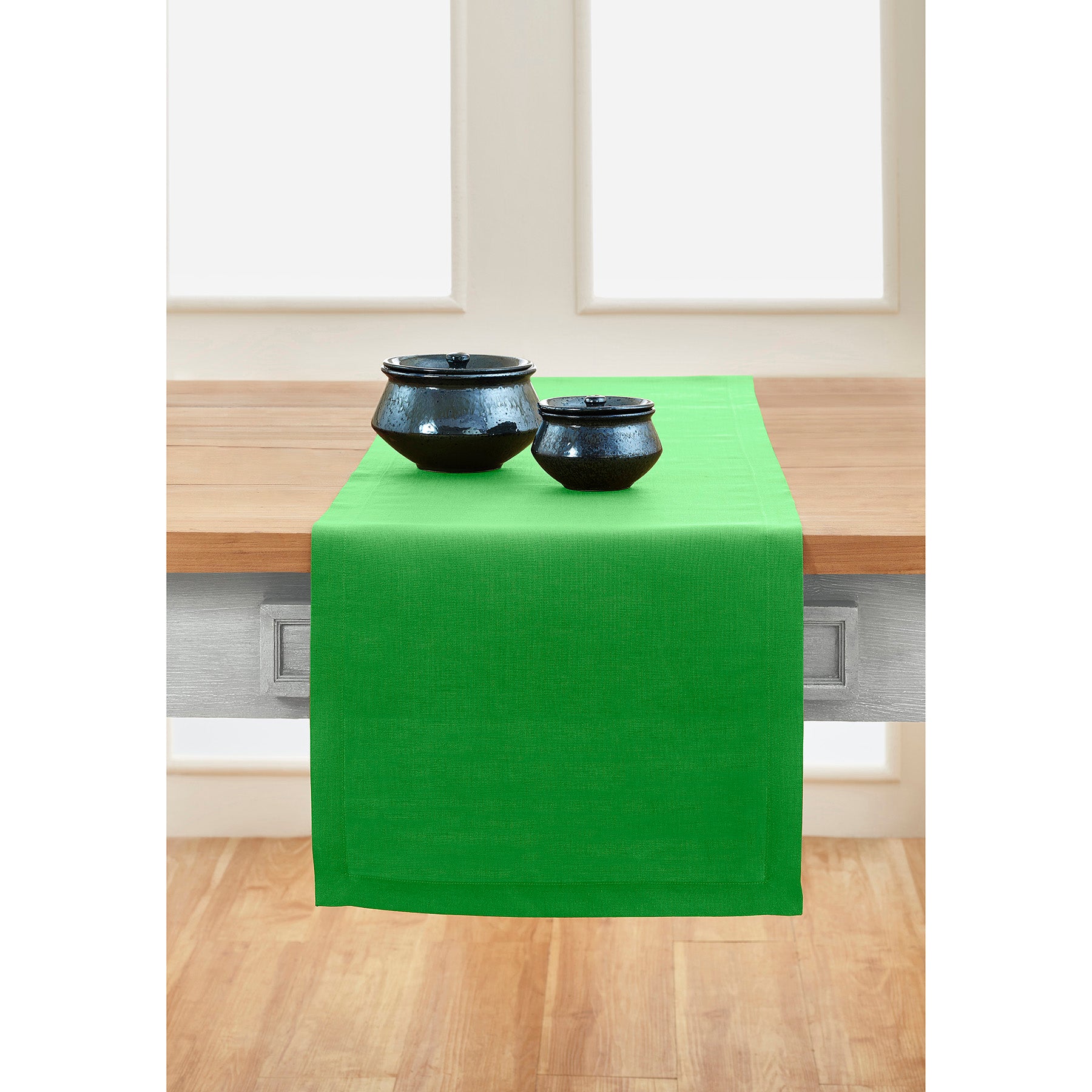 Elegant Fete Table Runner for Weddings, Parties & Events - Premium Decorative Dining Table Cloth for Home Decor & Special Occasions