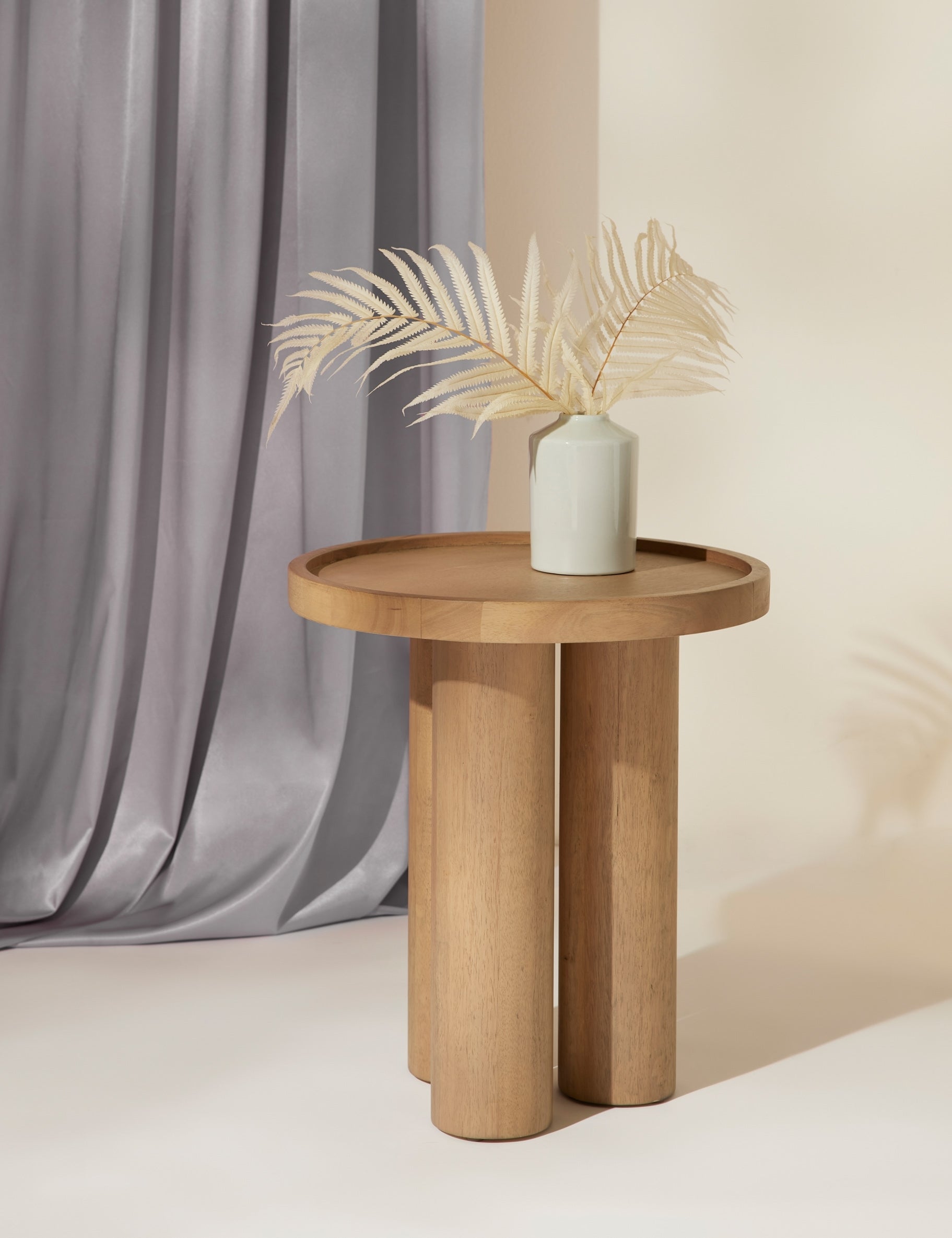 Delta Side Table - Modern End Table with Storage Shelf, Small Accent Table for Living Room, Bedroom & Office - Perfect for Coffee, Books & Decor