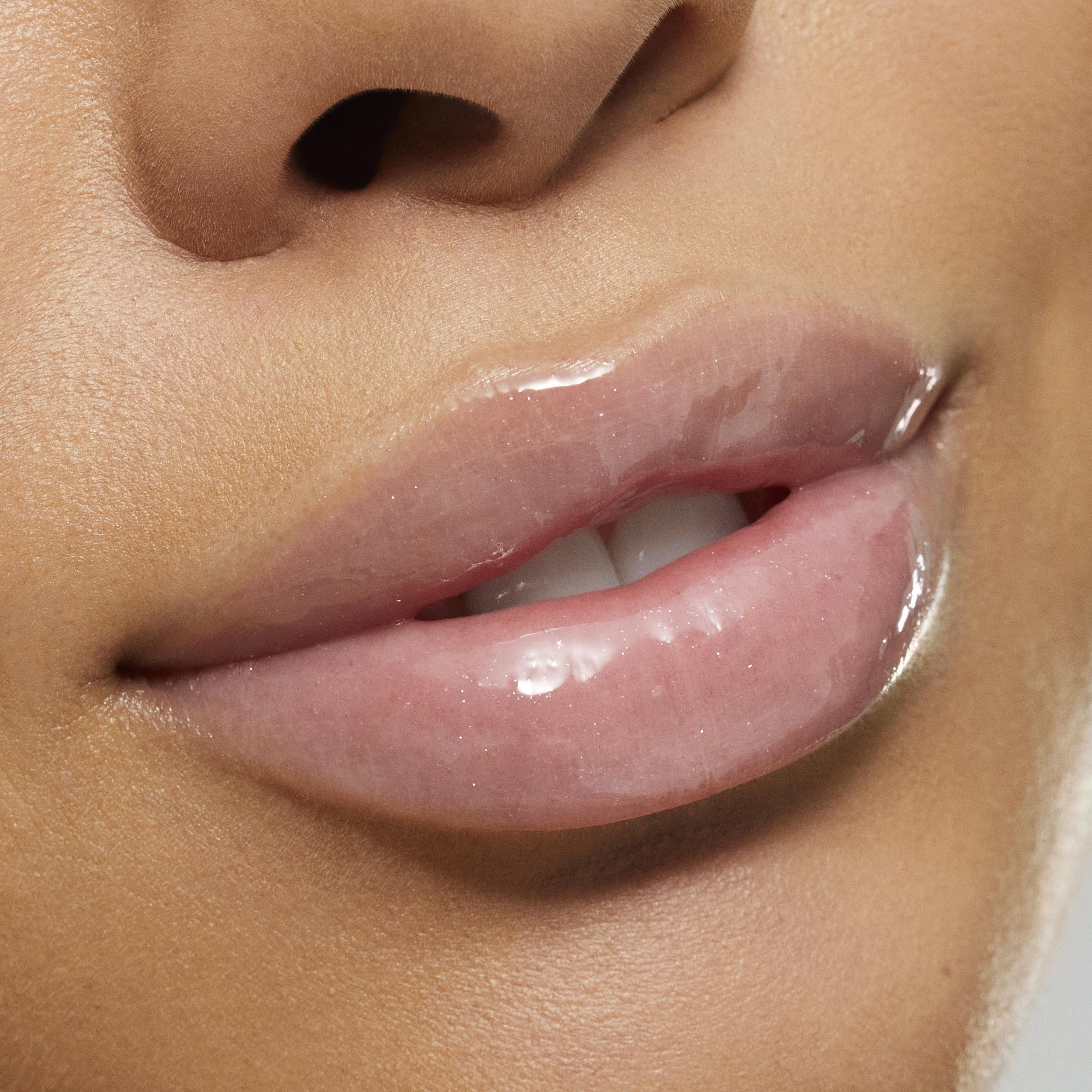 Gloss Drip - High Shine Lip Gloss for Hydration & Plump Lips | Perfect for Everyday Wear & Special Occasions