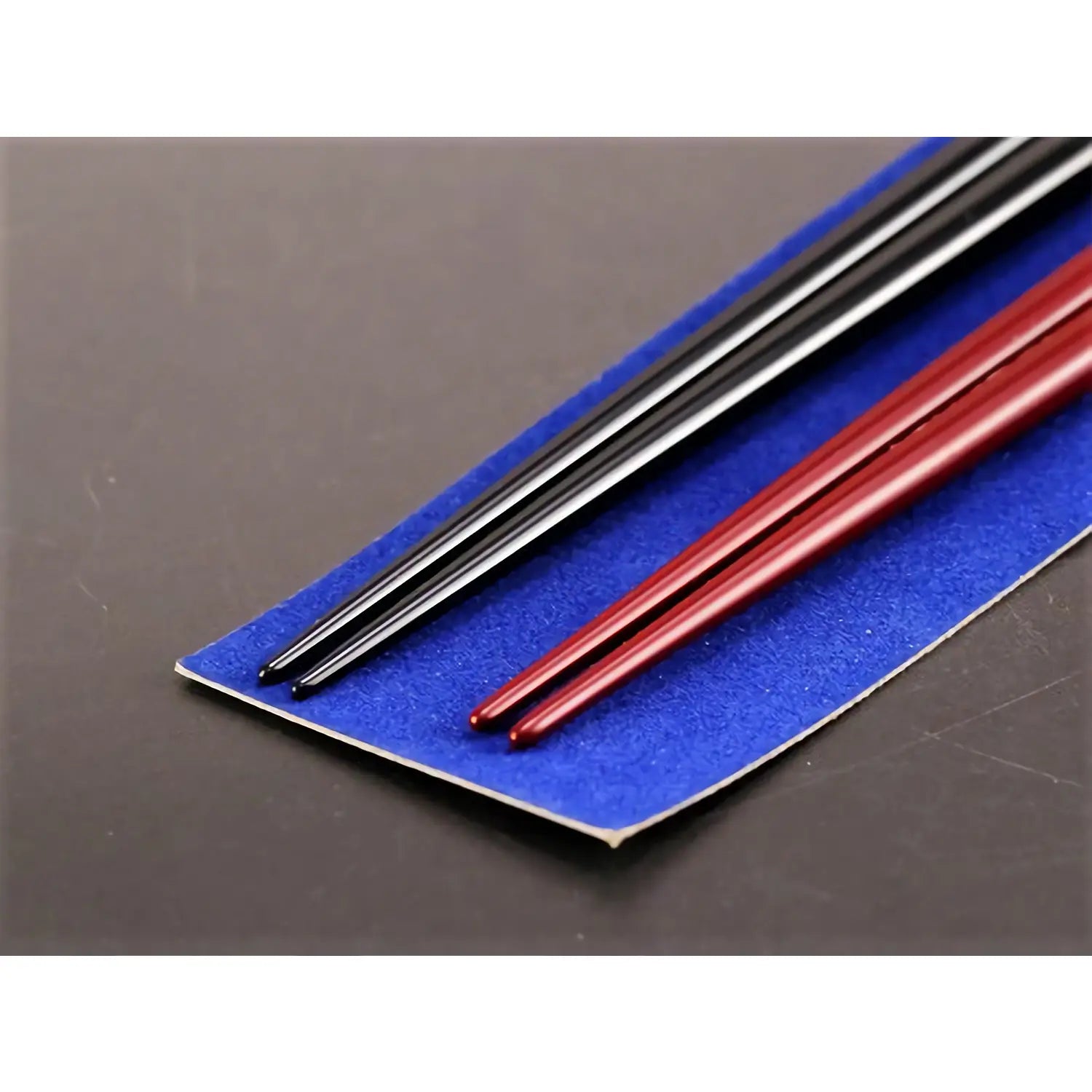 Premium Echizen Shikki Makie Wooden Couple Chopsticks - Handcrafted Japanese Lacquerware with Vine Design - Perfect for Romantic Dinners, Wedding Gifts & Asian Cuisine