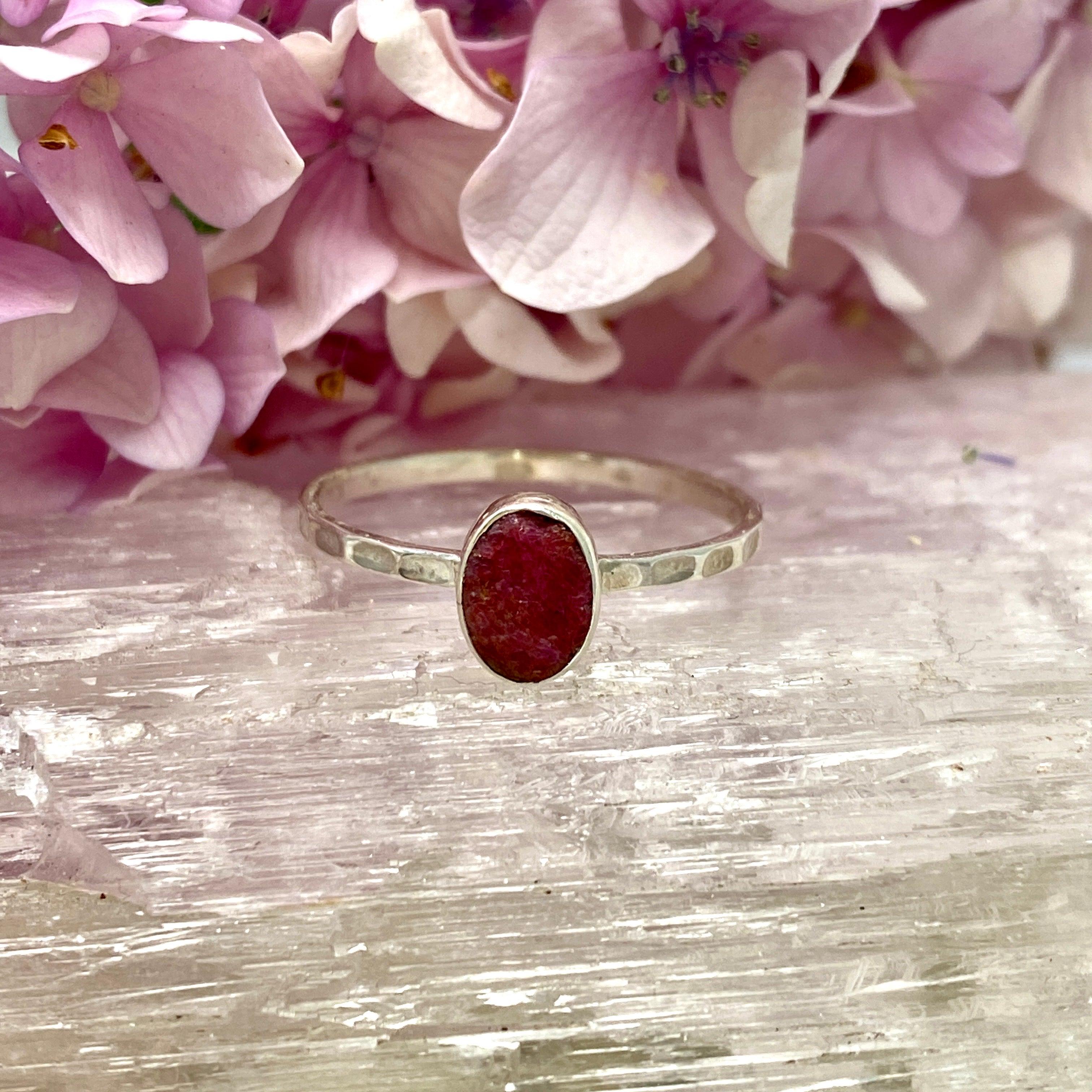 Ruby Raw Oval Fine Banded Ring KRGJ2634 - Minimalist Dainty Stacking Ring for Women, Handmade Jewelry Gift for Her - Perfect for Everyday Wear, Date Nights & Special Occasions