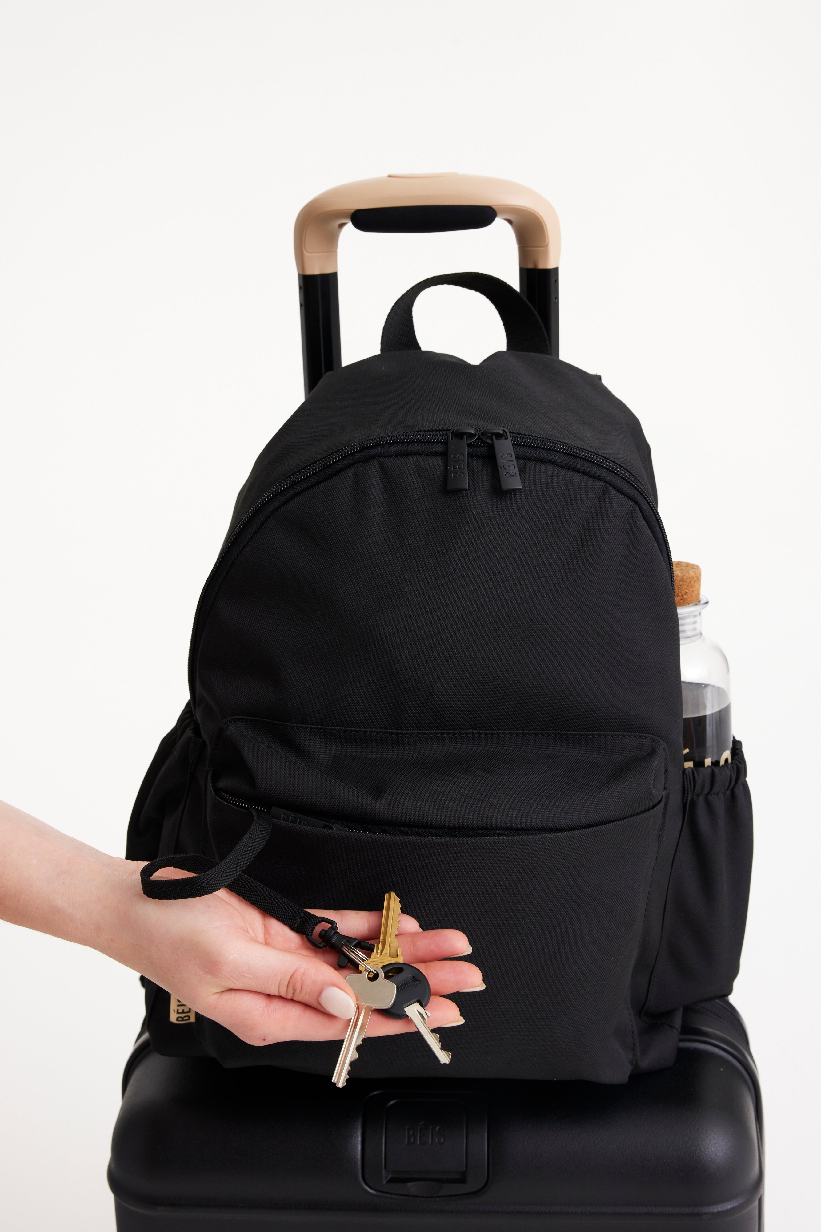 The BÉISics Backpack in Black - Stylish & Durable Travel Backpack for Women & Men - Perfect for Work, School & Everyday Use