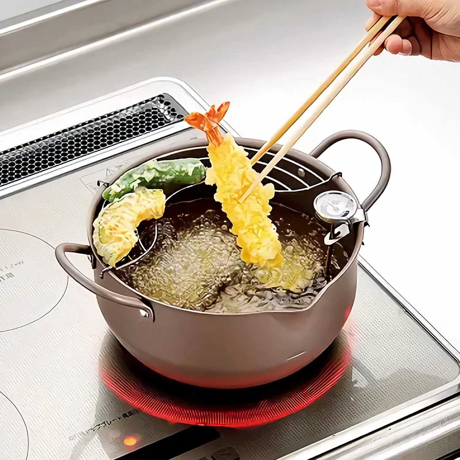 Premium Hirosho Kiwami Cast Iron Tempura Pot with Built-in Thermometer - Perfect for Deep Frying, Japanese Cooking & Home Kitchen Use