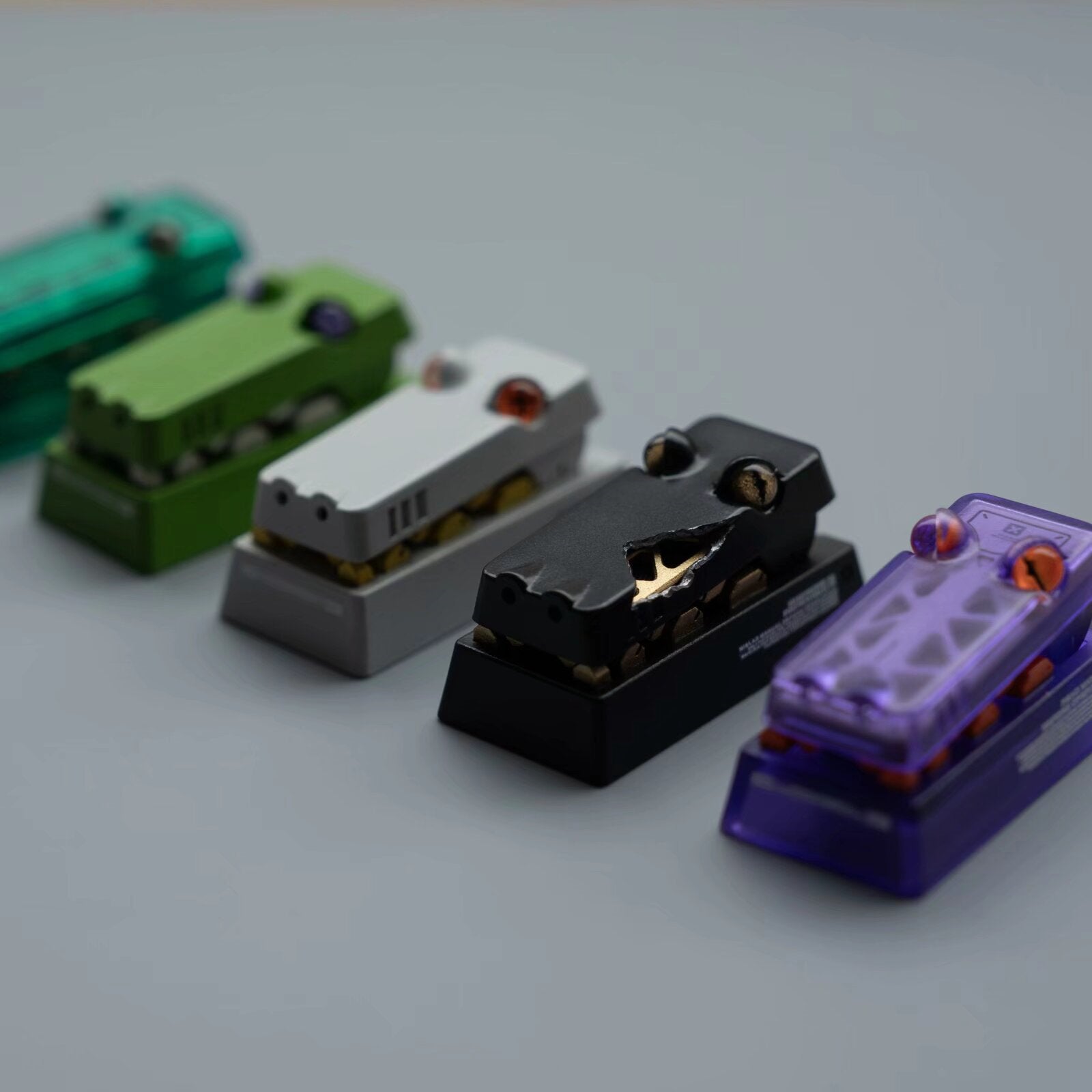 Handmade PBT Mechanical Keyboard Keycaps - Artistic 2U Backspace Key with Open/Close Crocodile Design for Custom Keyboard Decoration | Perfect for Gaming, Typing & Mechanical Keyboard Enthusiasts