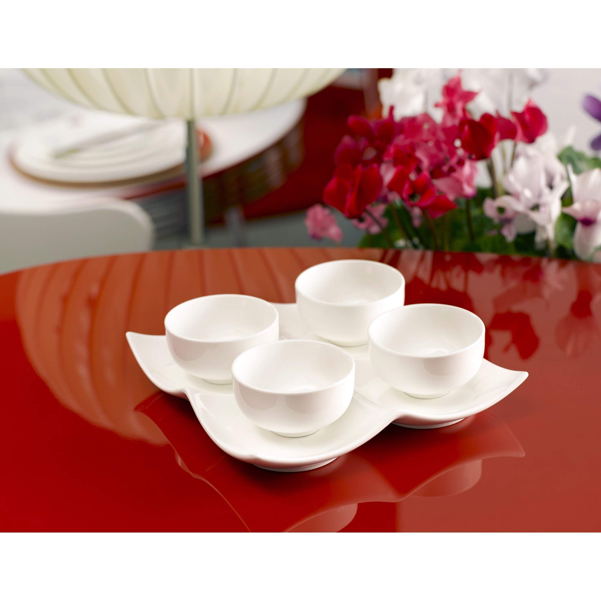 Premium Red Vanilla Vanilla Fare 4-Piece Bowl Set with Matching Tray - Elegant Serving Bowls for Desserts, Salads, Snacks & Entertaining - Perfect for Dinner Parties, Family Gatherings & Home Decor