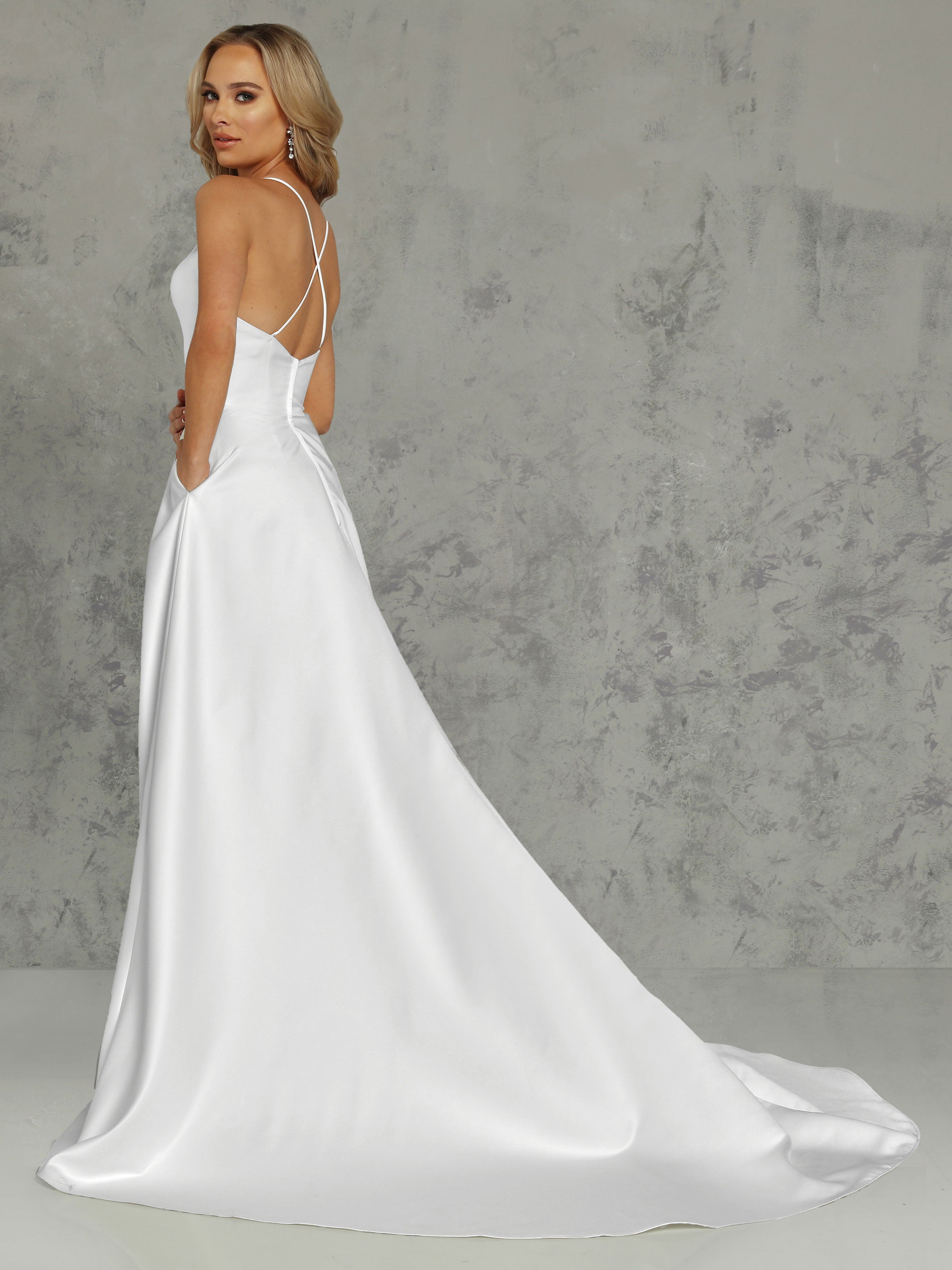 Elegant Riley Satin A-Line Wedding Dress with Pockets - Perfect for Bridal Ceremonies & Romantic Photoshoots