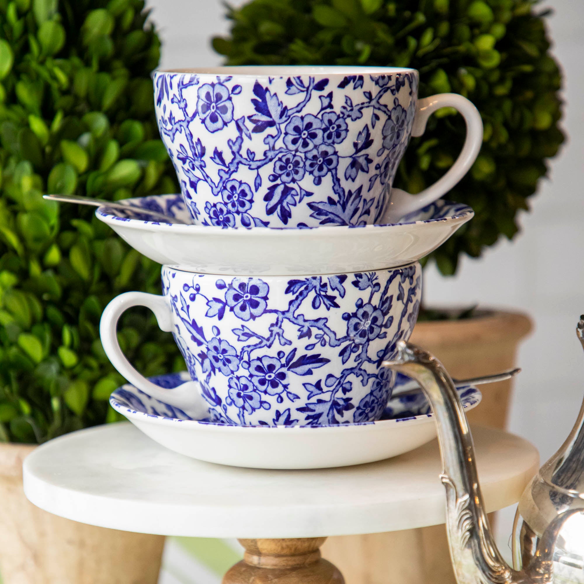 Burleigh Blue Arden Dinnerware Set - Elegant Ceramic Plates, Bowls & Mugs for Fine Dining & Home Entertaining
