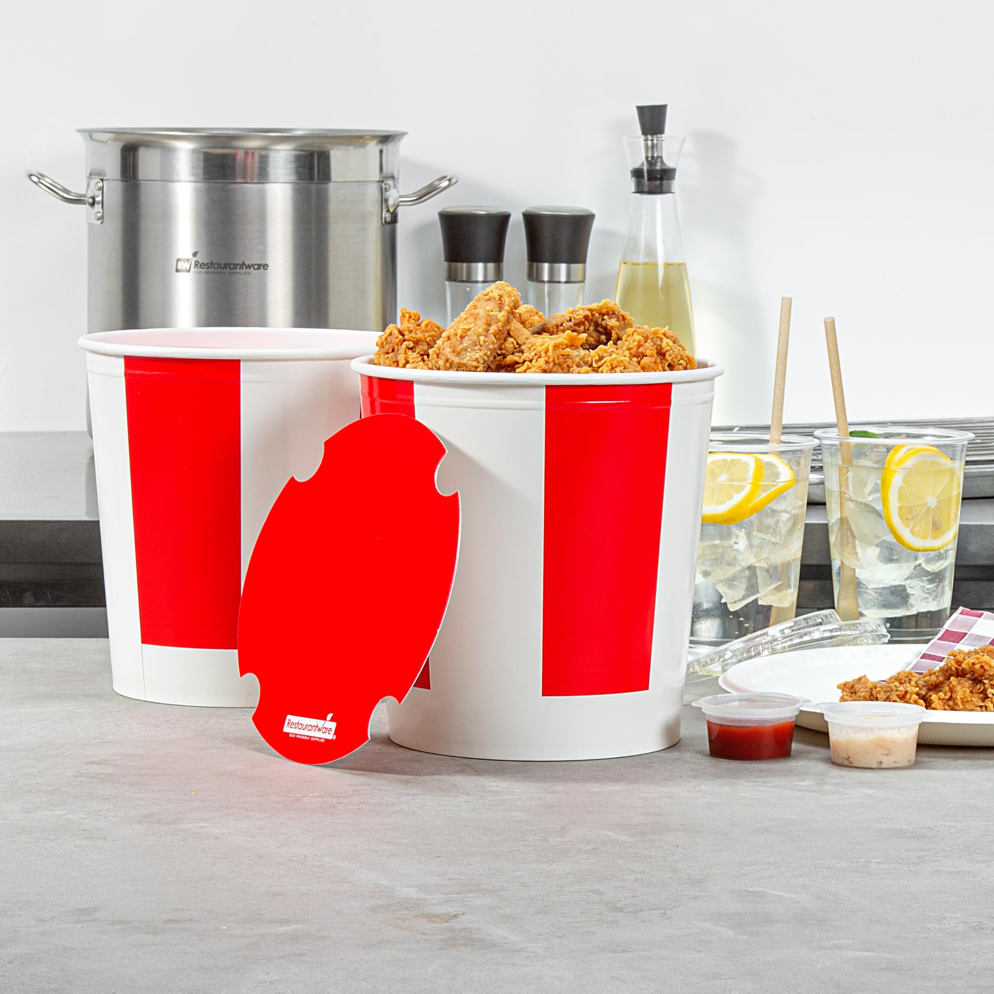 Restaurantware Bio Tek 130oz Chicken Buckets with Vented Lids - 100 Pack Greaseproof, Freezable Disposable Food Containers in Red & White - Ideal for Restaurants, Cafes, Takeout & Catering