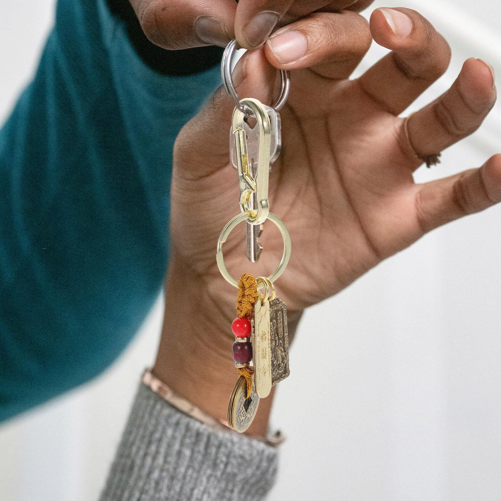 Chinese Feng Shui Keychain - Brass Wu Lou Amulet for Good Luck & Wealth with Feng Shui Coins | Perfect for Backpacks, Purses & Home Decor