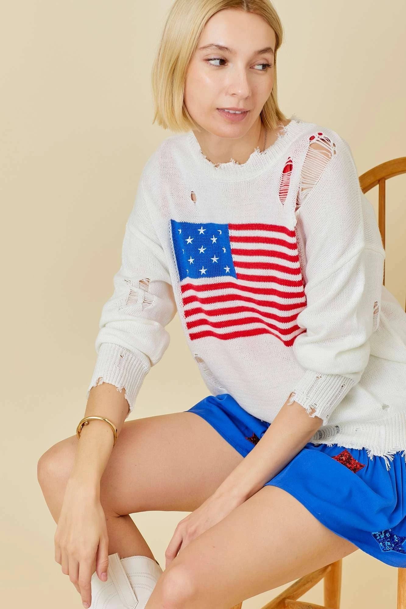 Vintage Distressed American Flag Sweater - Cozy Patriotic Pullover for Men & Women - Perfect for 4th of July, BBQ Parties & Casual Outings