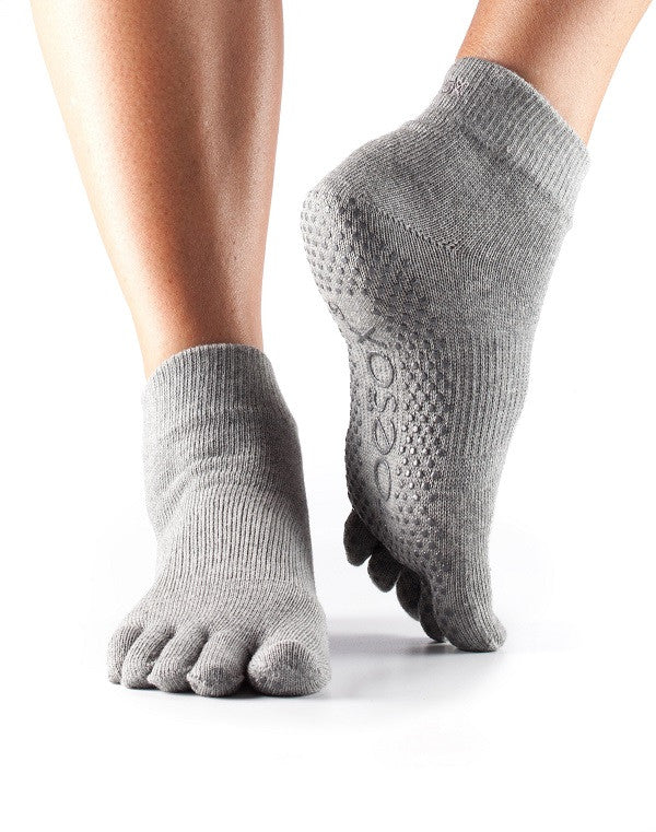 ToeSox Ankle Grip Socks - Non-Slip Yoga Socks for Women & Men - Ideal for Pilates, Barre, Dance, and Workouts - Enhanced Traction & Comfort
