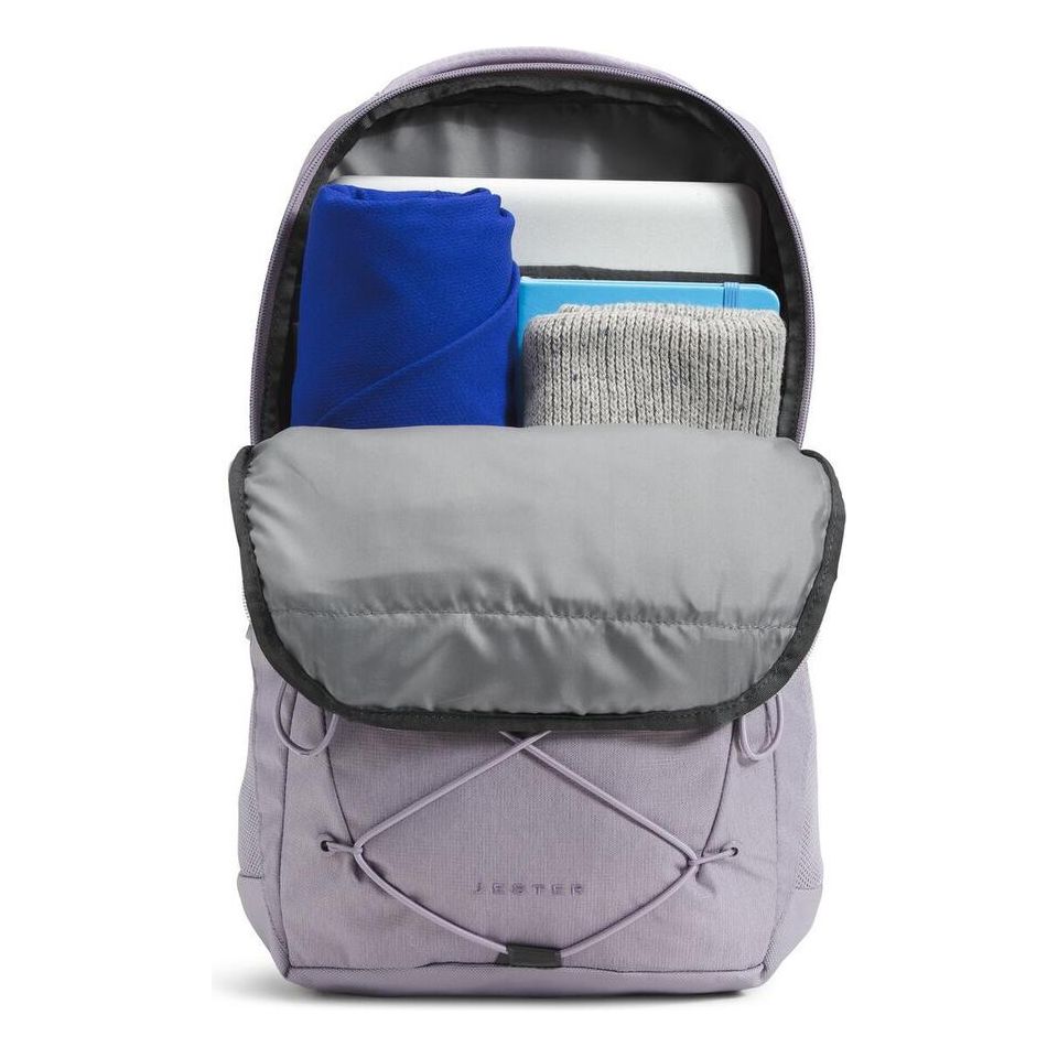The North Face Women's Jester Backpack - Lightweight Laptop Daypack for Hiking, Travel & School - Durable Water-Resistant College Bookbag with Padded Shoulder Straps