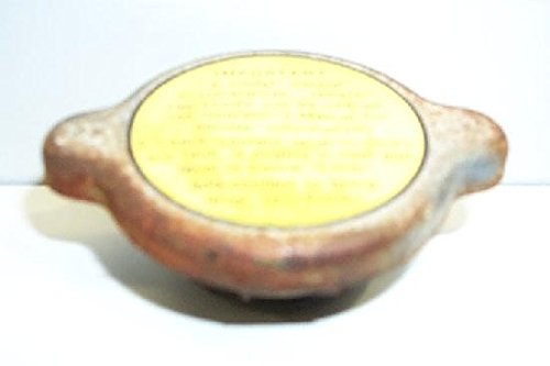John Deere Original Equipment Filler Cap - CH18207 | Genuine Replacement Part for Tractors & Heavy Equipment | Perfect for Fuel Tank Maintenance & Agricultural Machinery Repair