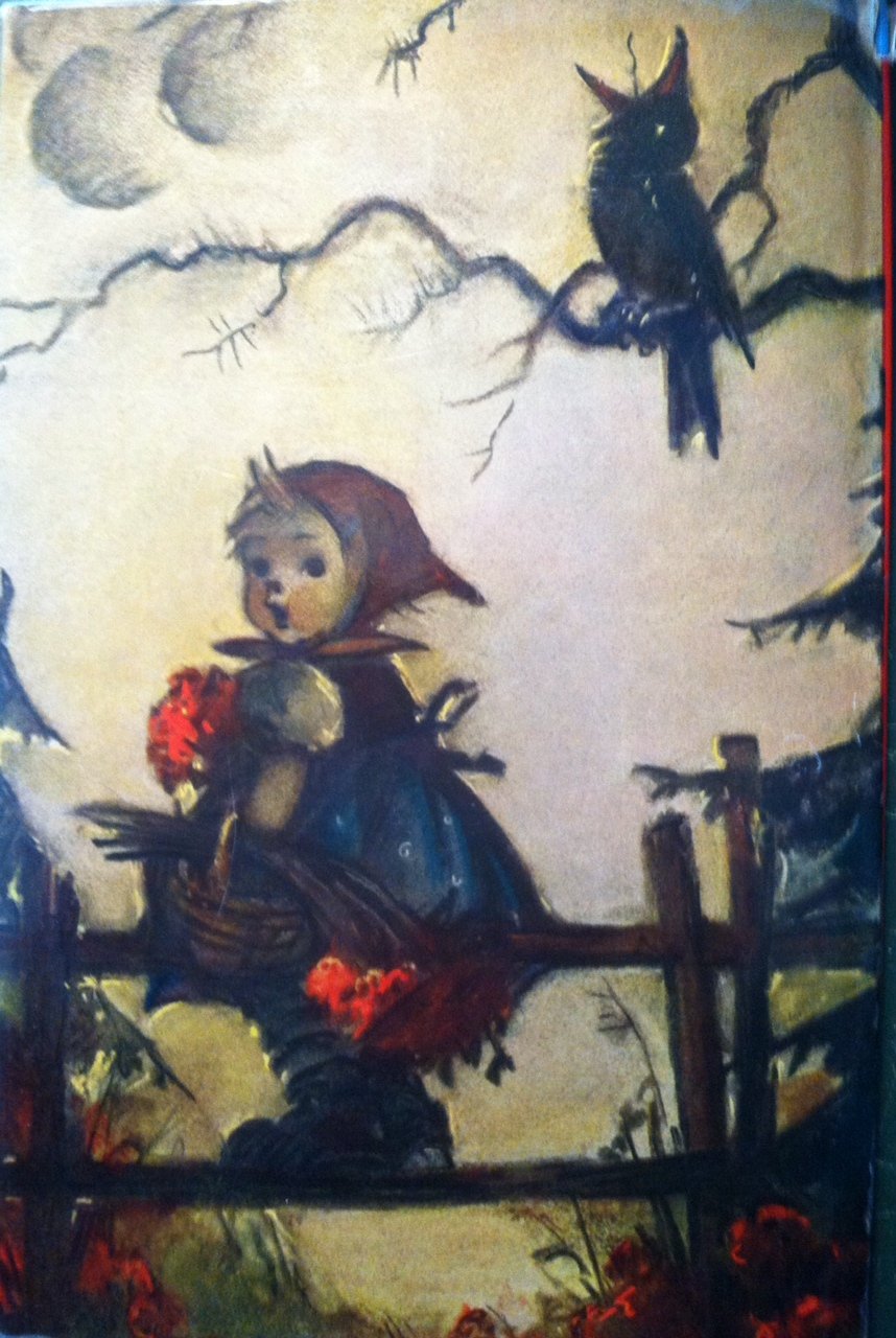 The Hummel Book: A Collector's Guide to Figurines & History | Perfect for Antique Enthusiasts & Home Decor
