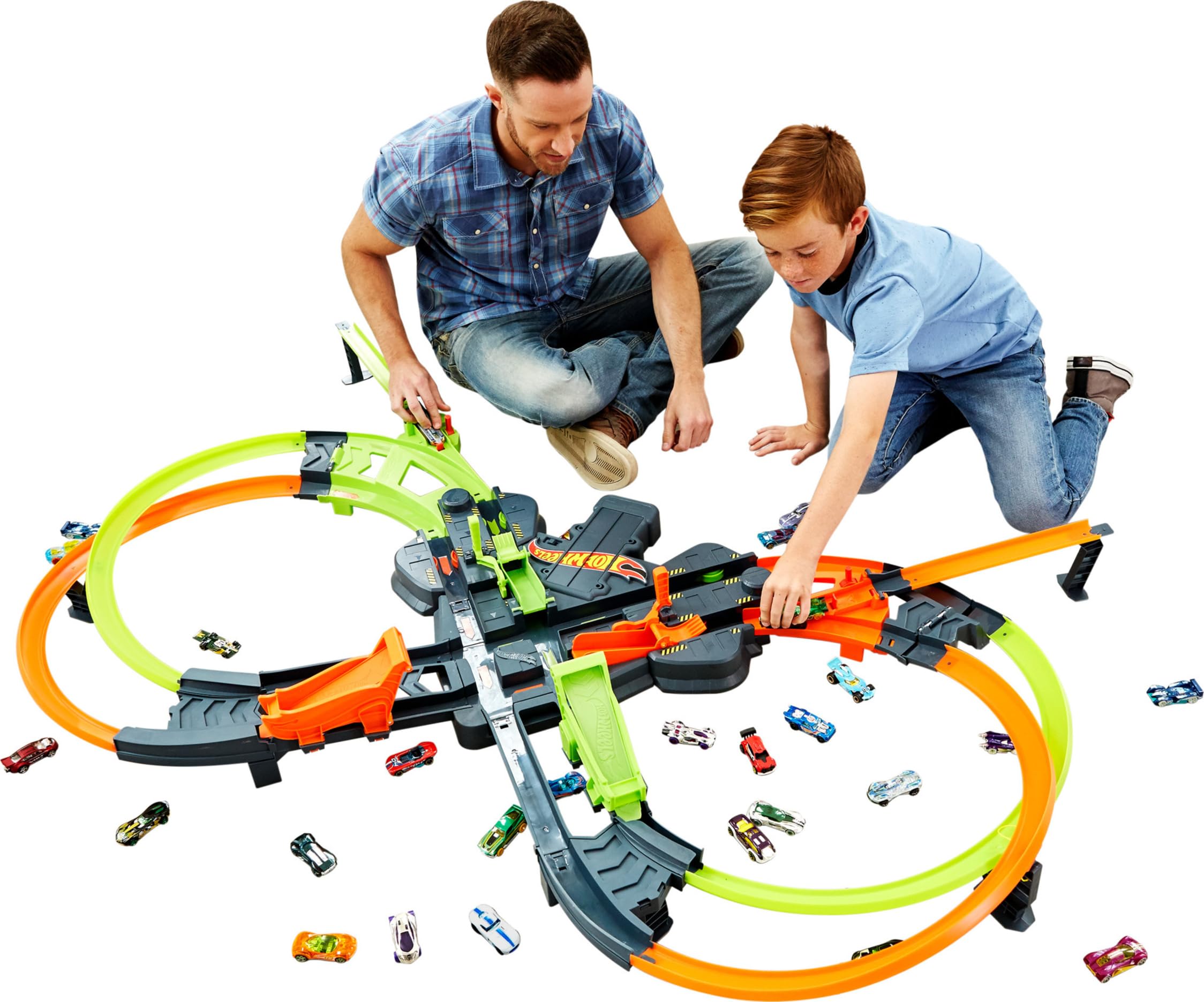 Hot Wheels Colossal Crash Track Set - Aerial Stunt Playset for Toy Cars, Gift for Boys & Girls Ages 5+ (Mattel GWT41) - Perfect for Indoor Racing, Birthday Gifts & Action-Packed Playtime