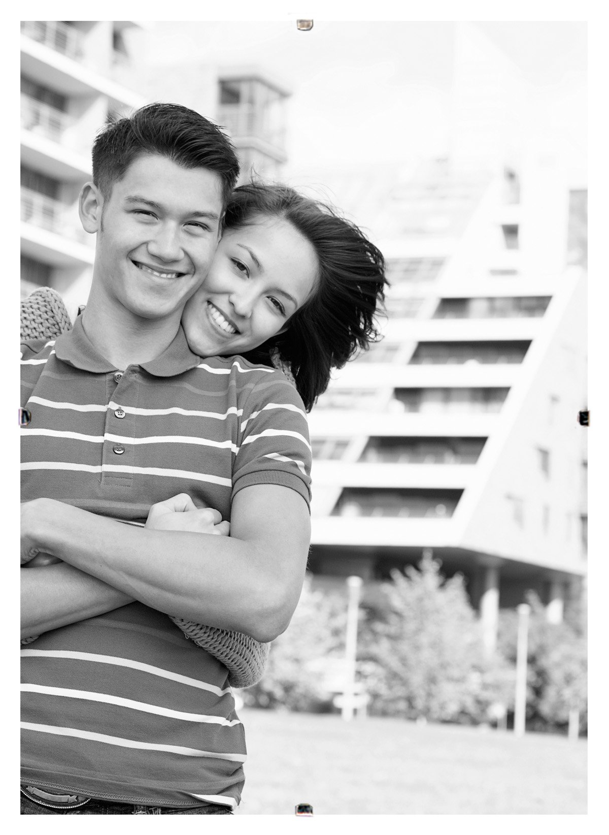 MCS Glass Clip Picture Frame for 4x6 Photos - Elegant Wall or Tabletop Display for Home, Office, and Gift Giving