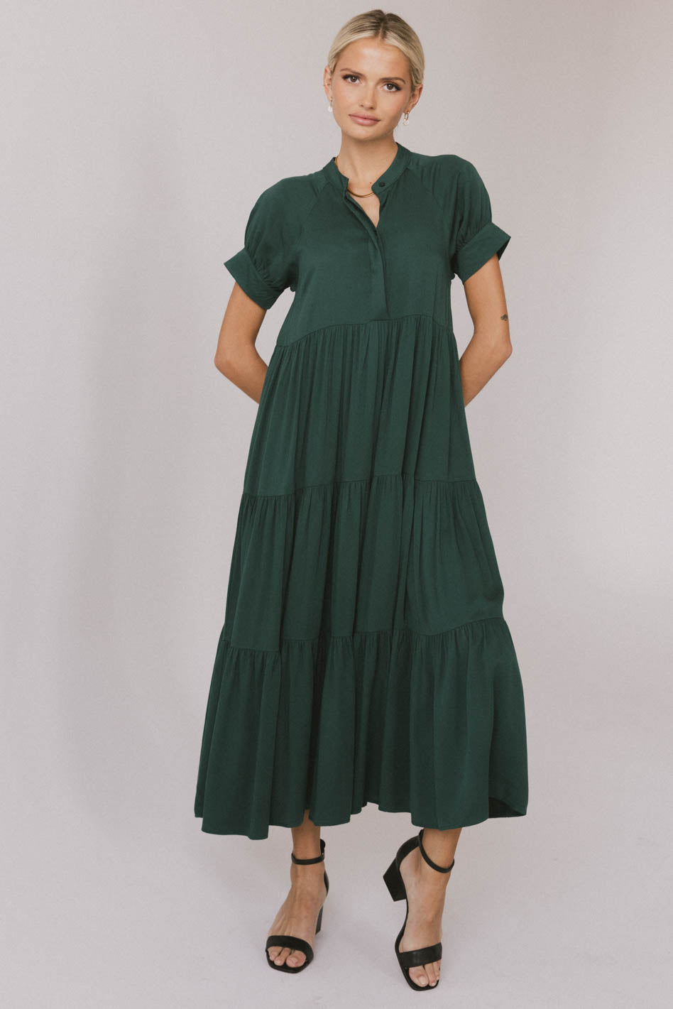 Amanda Women's Elegant Tiered Maxi Dress in Emerald Green - Perfect for Weddings, Parties & Special Occasions