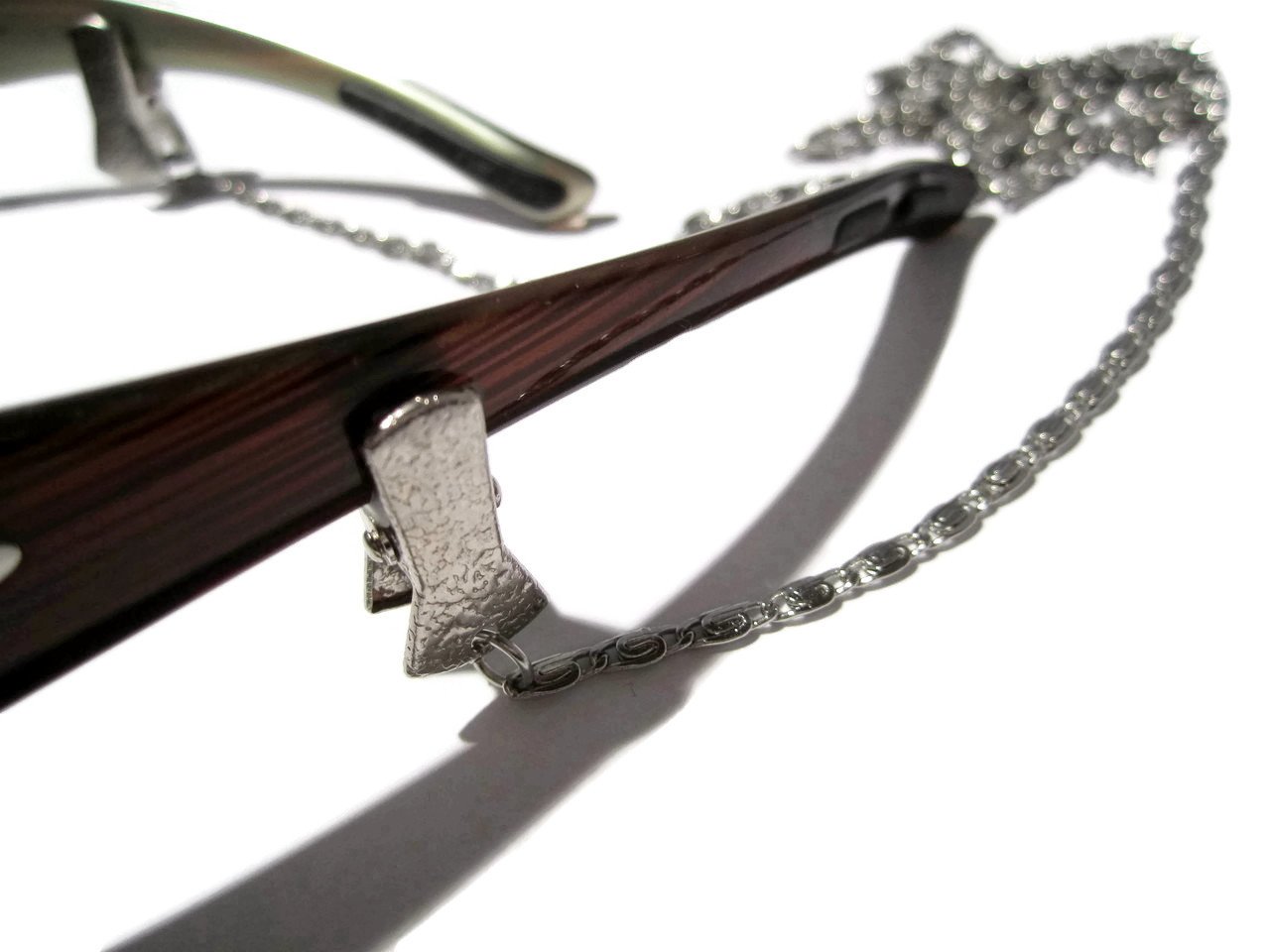 Swirls Chain Clip Eyeglass Holder - Stylish Glasses Holder with Secure Clip Grip for Reading, Driving & Outdoor Activities | Perfect for Work, Travel & Daily Use