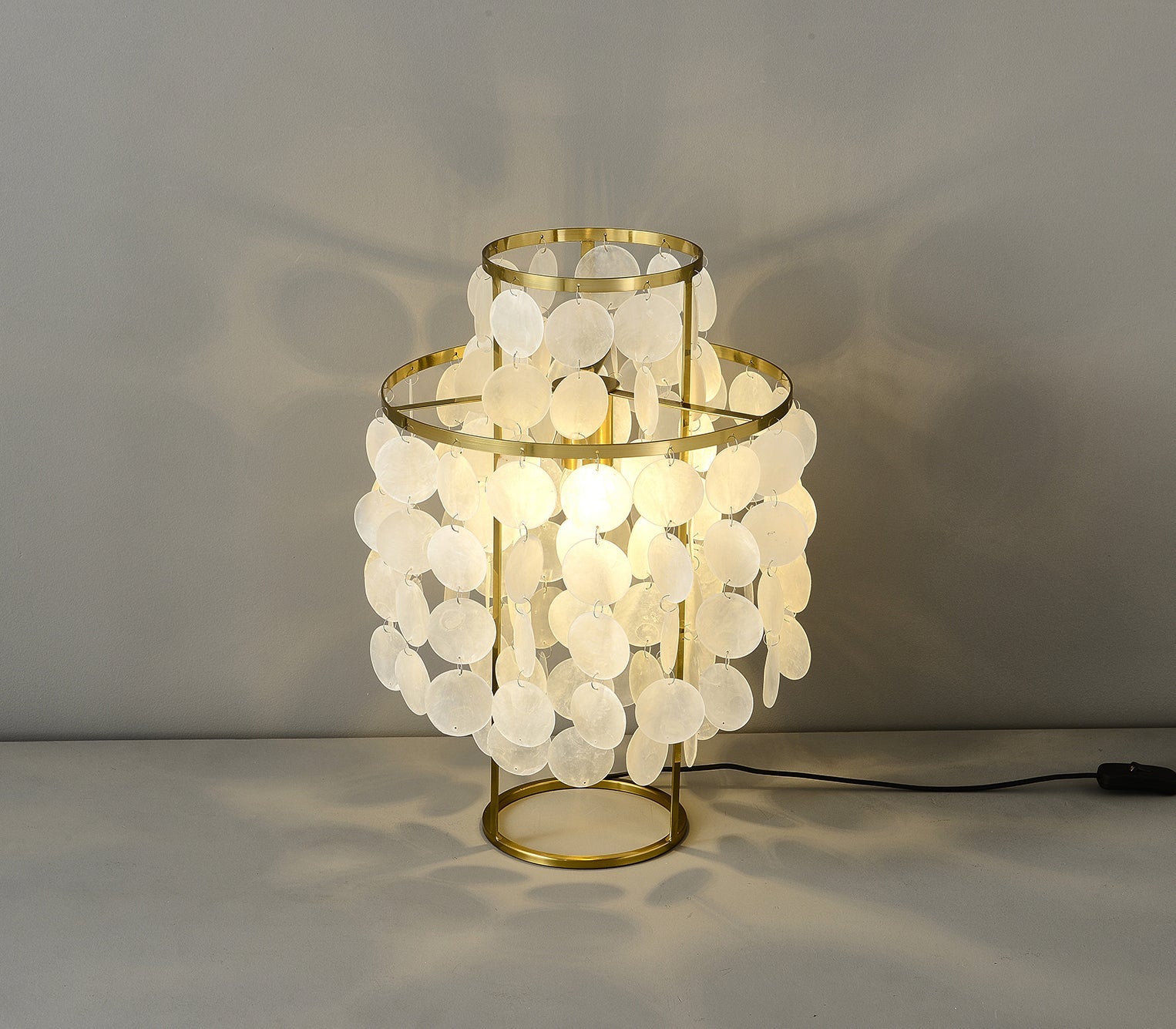 Modern Round Shell Table Lamp - Stylish Bedside & Living Room Lighting for Home Decor | Perfect for Bedroom, Office & Reading Nook