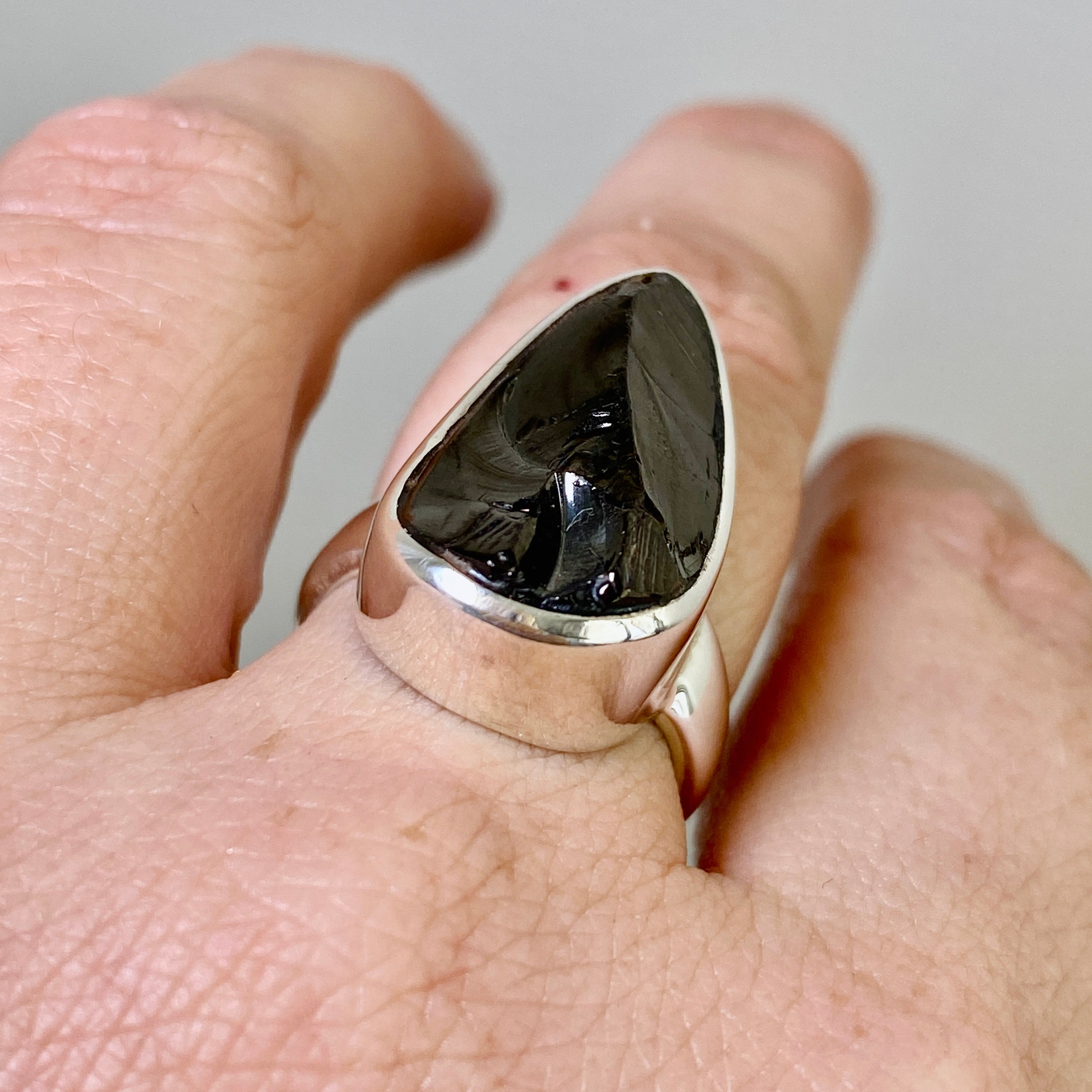 Shungite Teardrop Raw Ring Size 7 - Natural Black Stone Jewelry for Women - Perfect for Energy Protection, Meditation & Everyday Wear