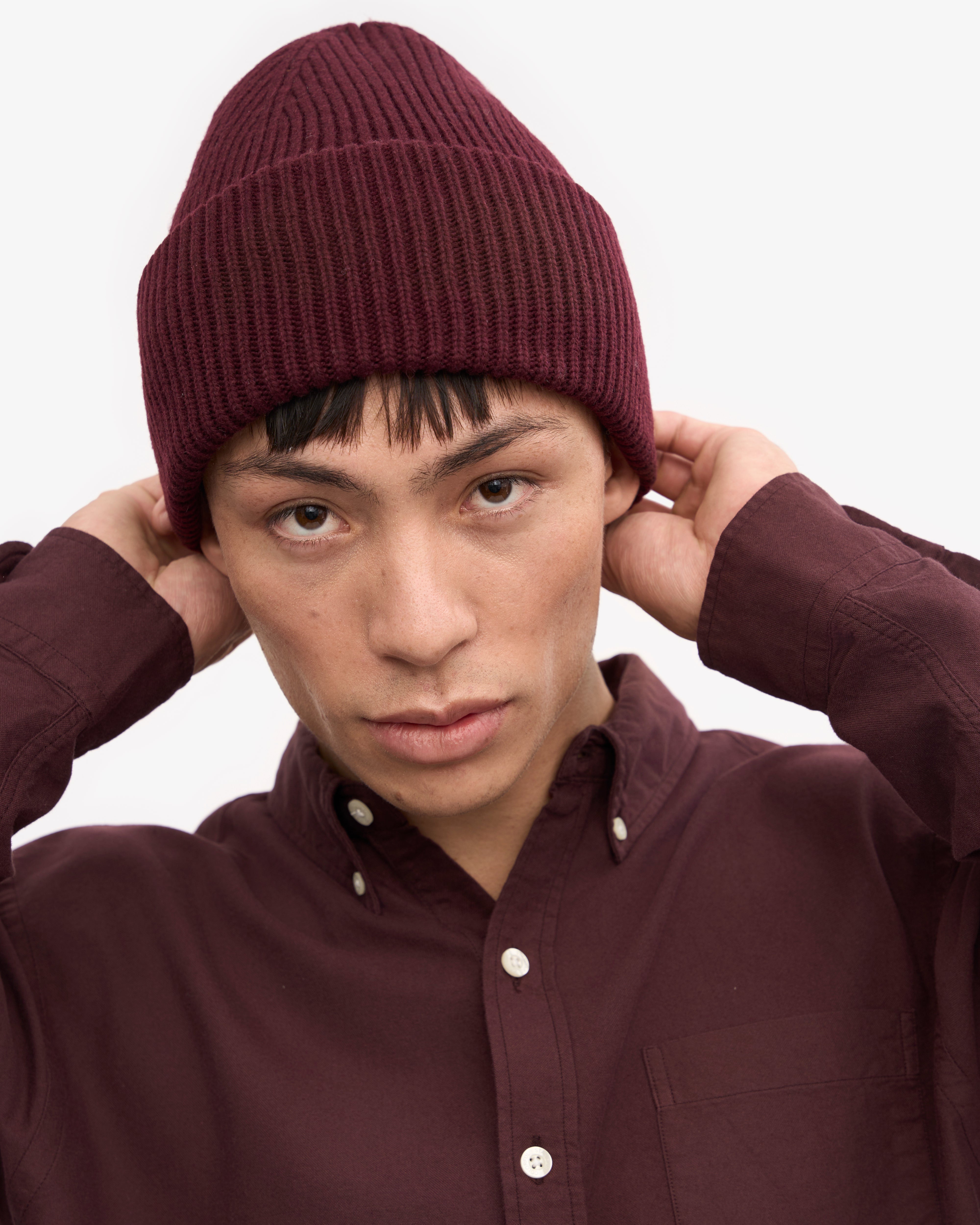 Premium Merino Wool Beanie Hat for Men & Women - Soft & Warm Winter Hat in Oxblood Red - Perfect for Skiing, Hiking & Outdoor Activities