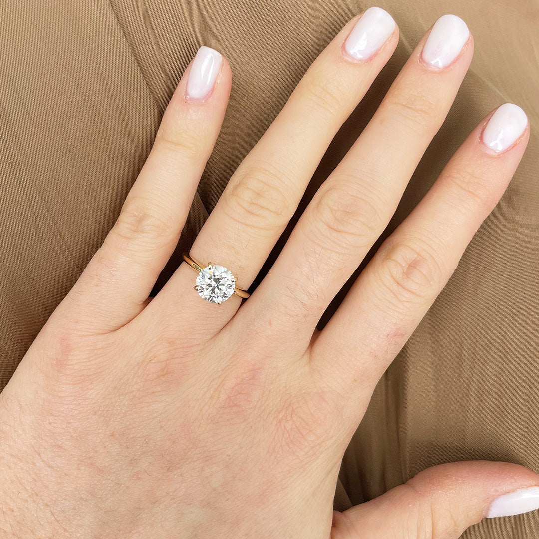2.5 Carat I SI1 Round Solitaire Diamond Engagement Ring in 14K Yellow Gold - Perfect for Proposals, Weddings & Anniversaries