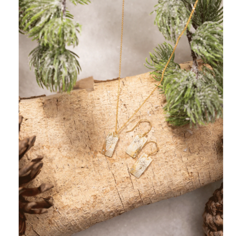 Radiant Petra Pendant Necklace - Elegant Crystal Jewelry for Women, Perfect for Parties, Weddings & Special Occasions
