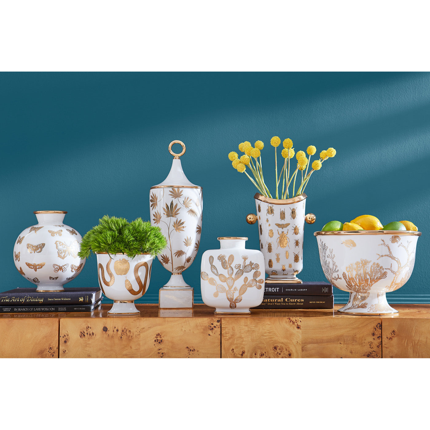 Botanist Round Butterfly Vase - Elegant Glass Flower Vase for Home Decor, Wedding Centerpieces & Gift Giving - Perfect for Floral Arrangements, Table Decor, and Special Occasions