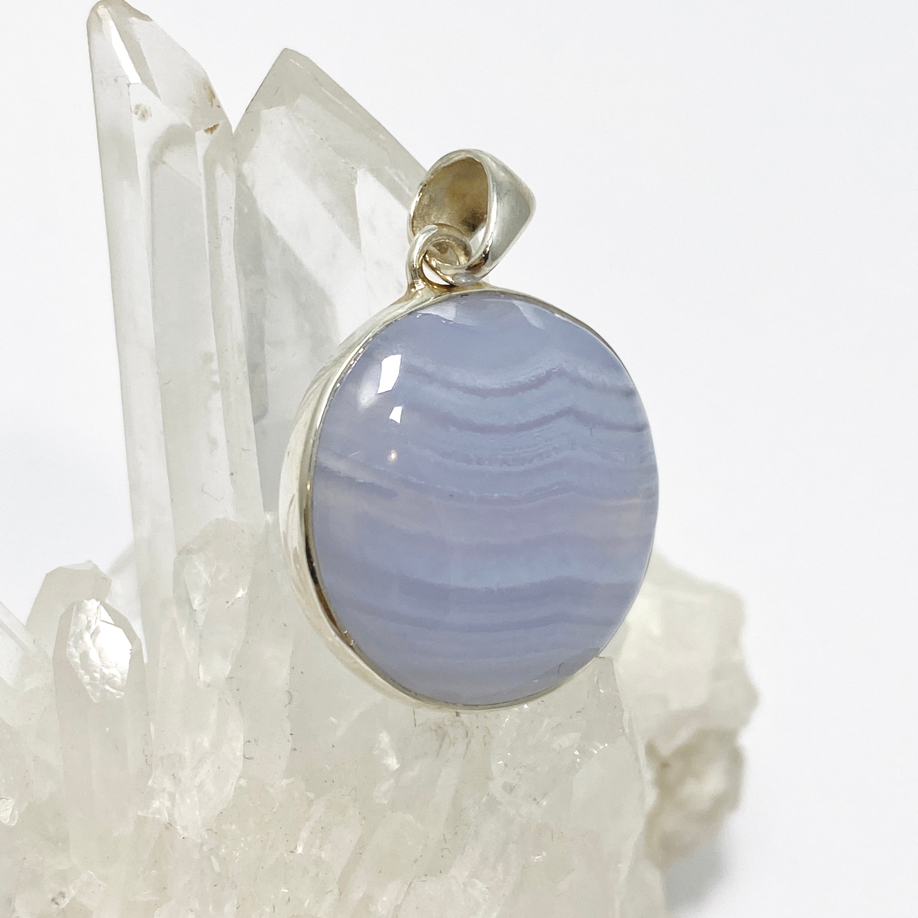 Blue Lace Agate Round Cabochon Pendant Necklace KPGJ4817 - Elegant Gemstone Jewelry for Women, Perfect for Daily Wear & Special Occasions