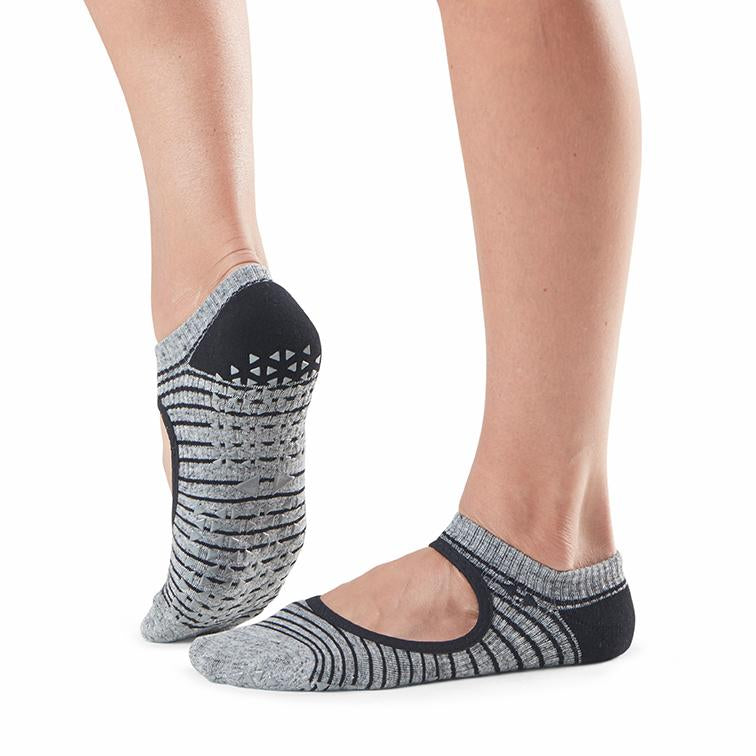 Tavi Noir Chey Grip Socks - Non-Slip Yoga Socks for Women, Pilates, Barre & Workout - Breathable & Comfortable Anti-Skid Socks for Home, Studio & Gym Use